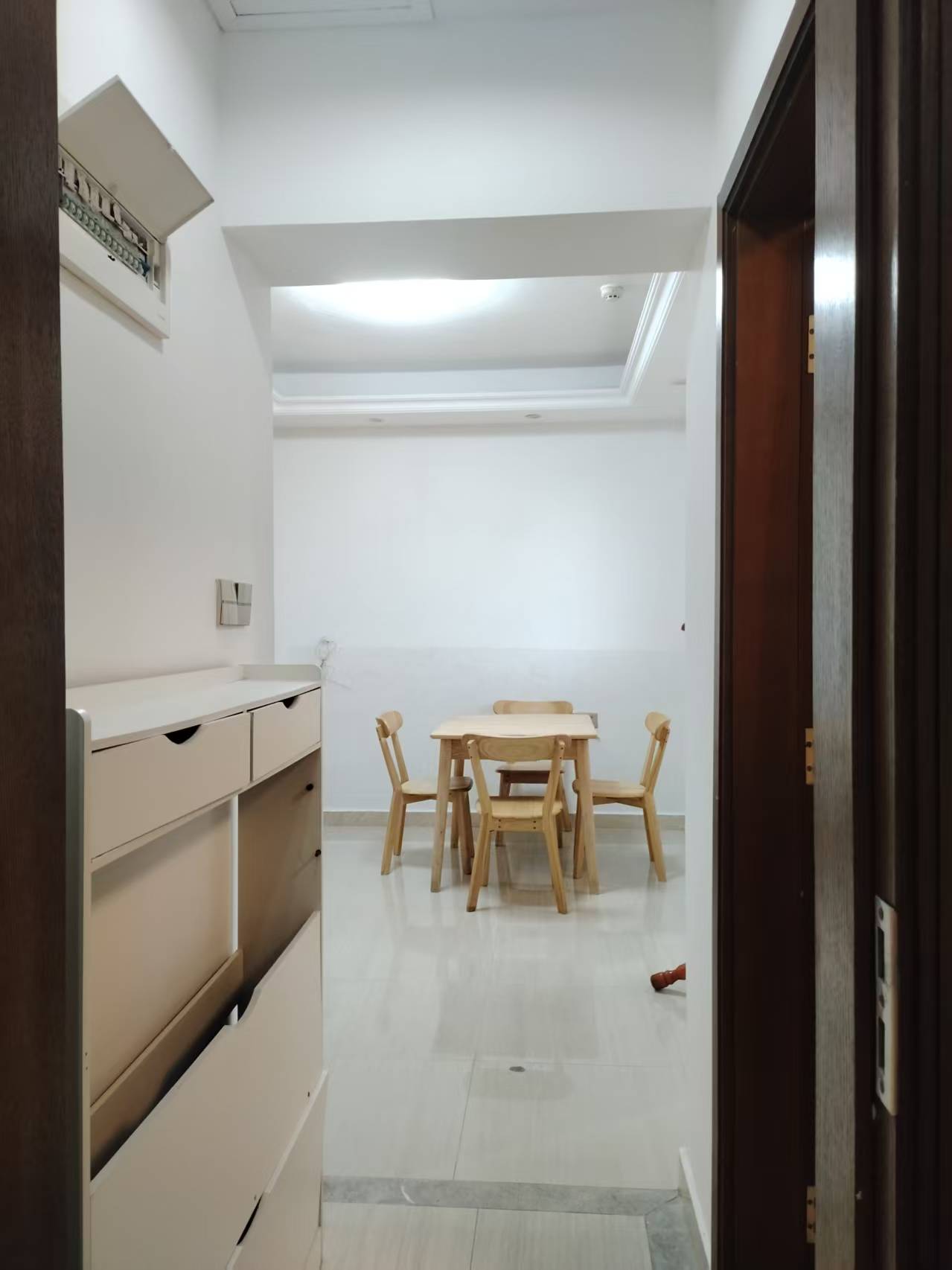 望海国际广场 1室1厅1卫 1800.0元/月 望海国际广场 1室1厅1卫 1800.0元/月室内图