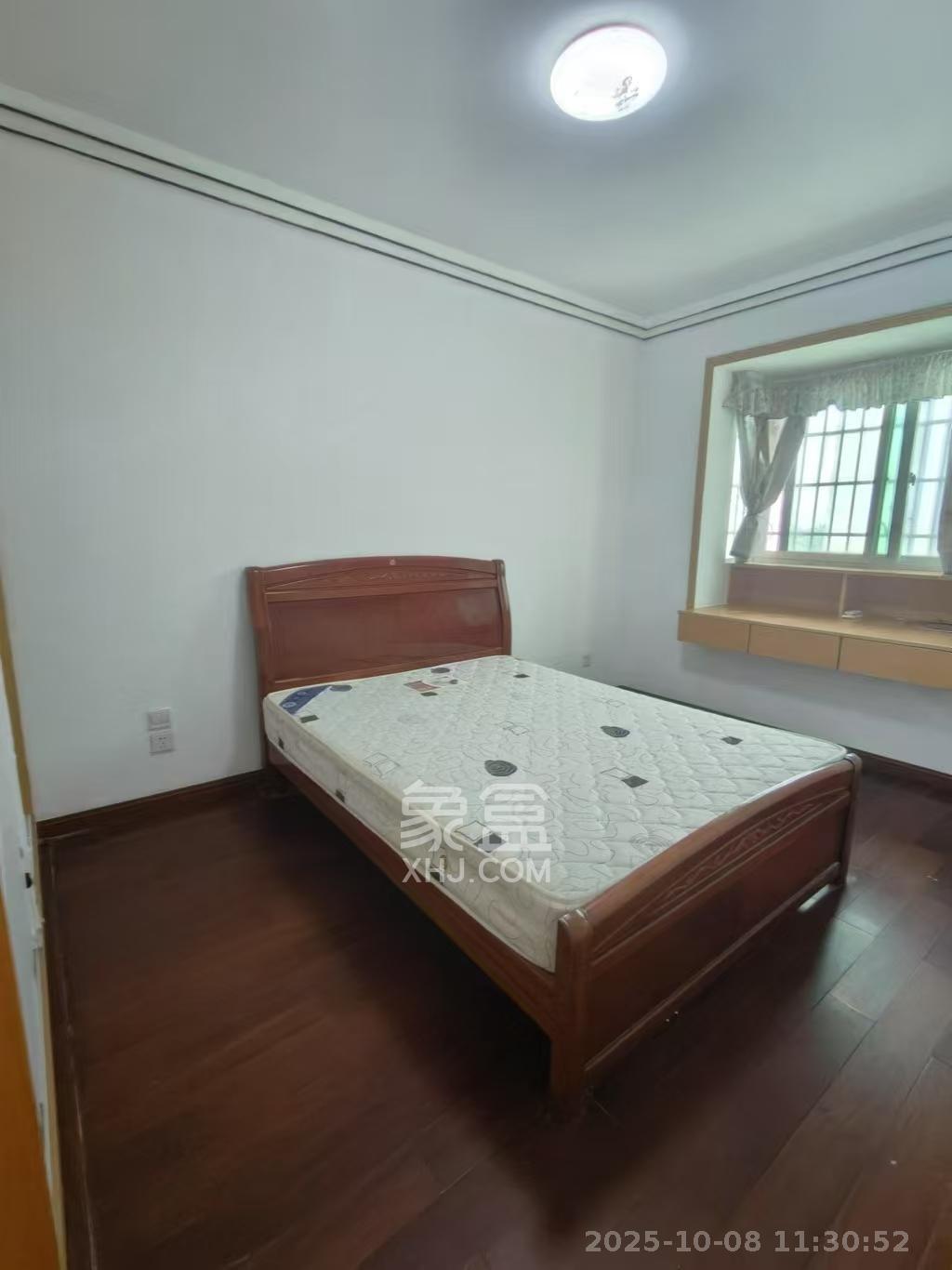 麓谷加州阳光  2室2厅1卫    2100.0元/月 麓谷加州阳光  2室2厅1卫    2100.0元/月室内图