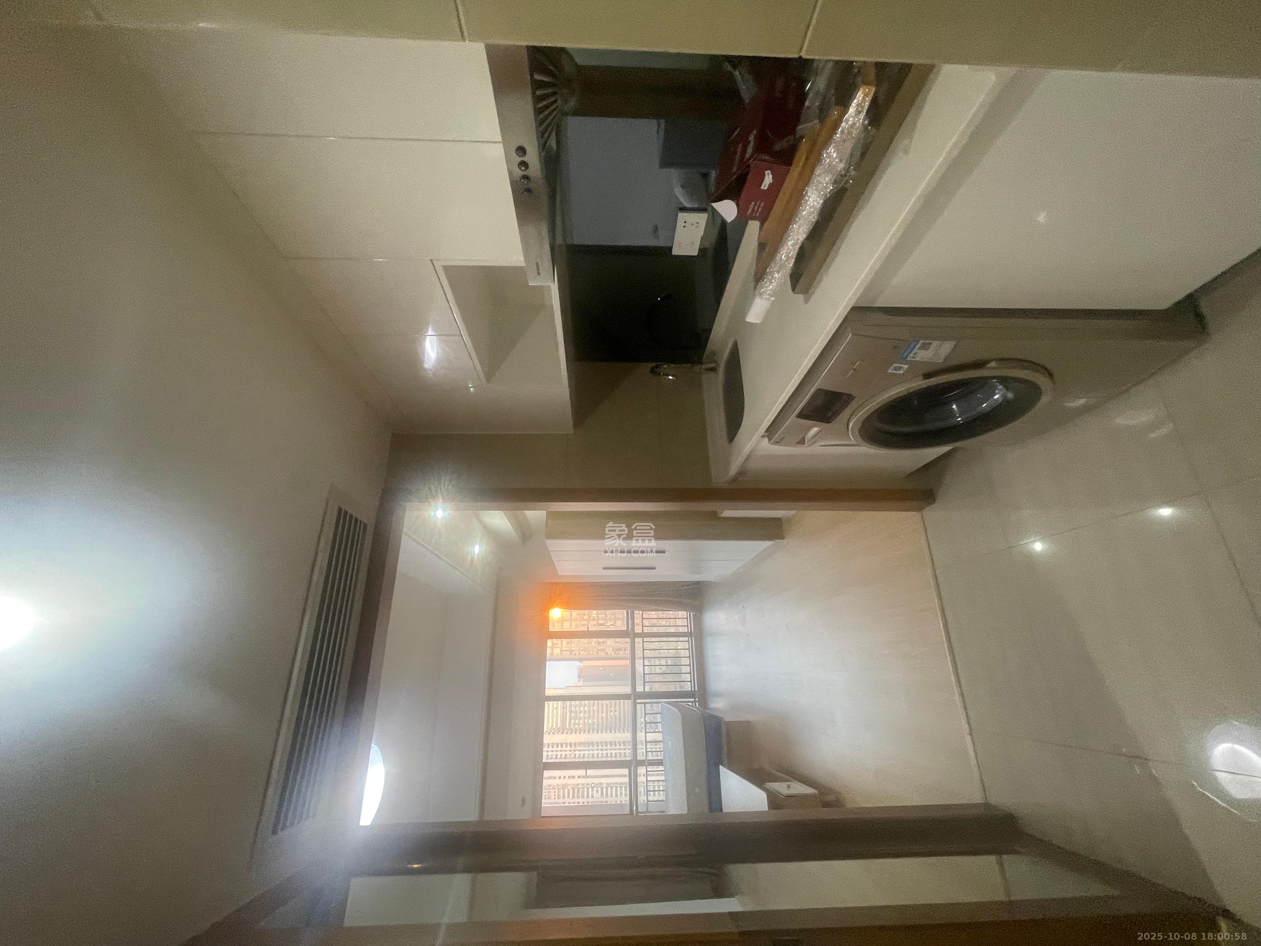 五一钻界  1室1厅1卫    2000.0元/月室内图