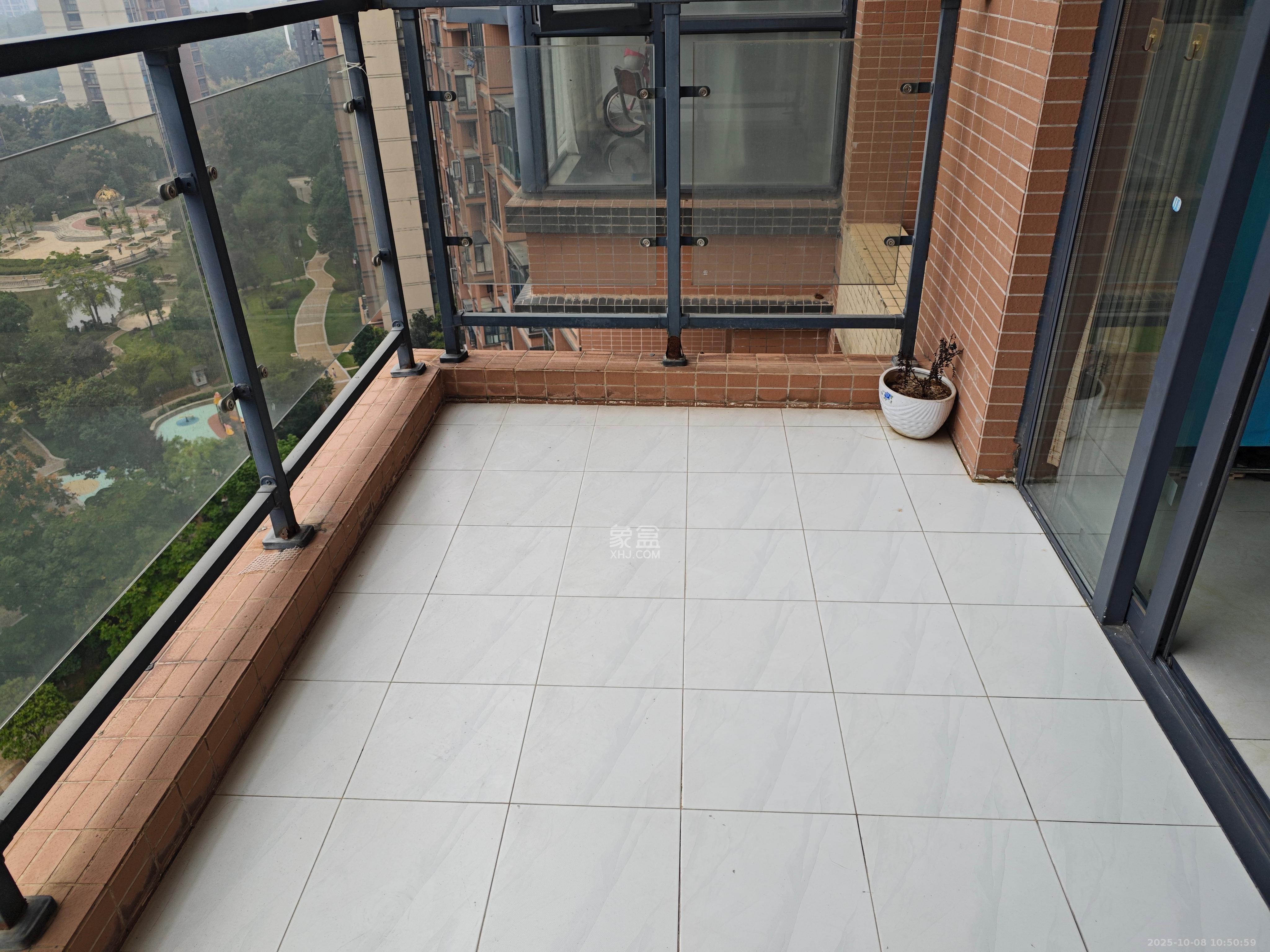 盛世耀凯  2室2厅1卫    1800.0元/月室内图