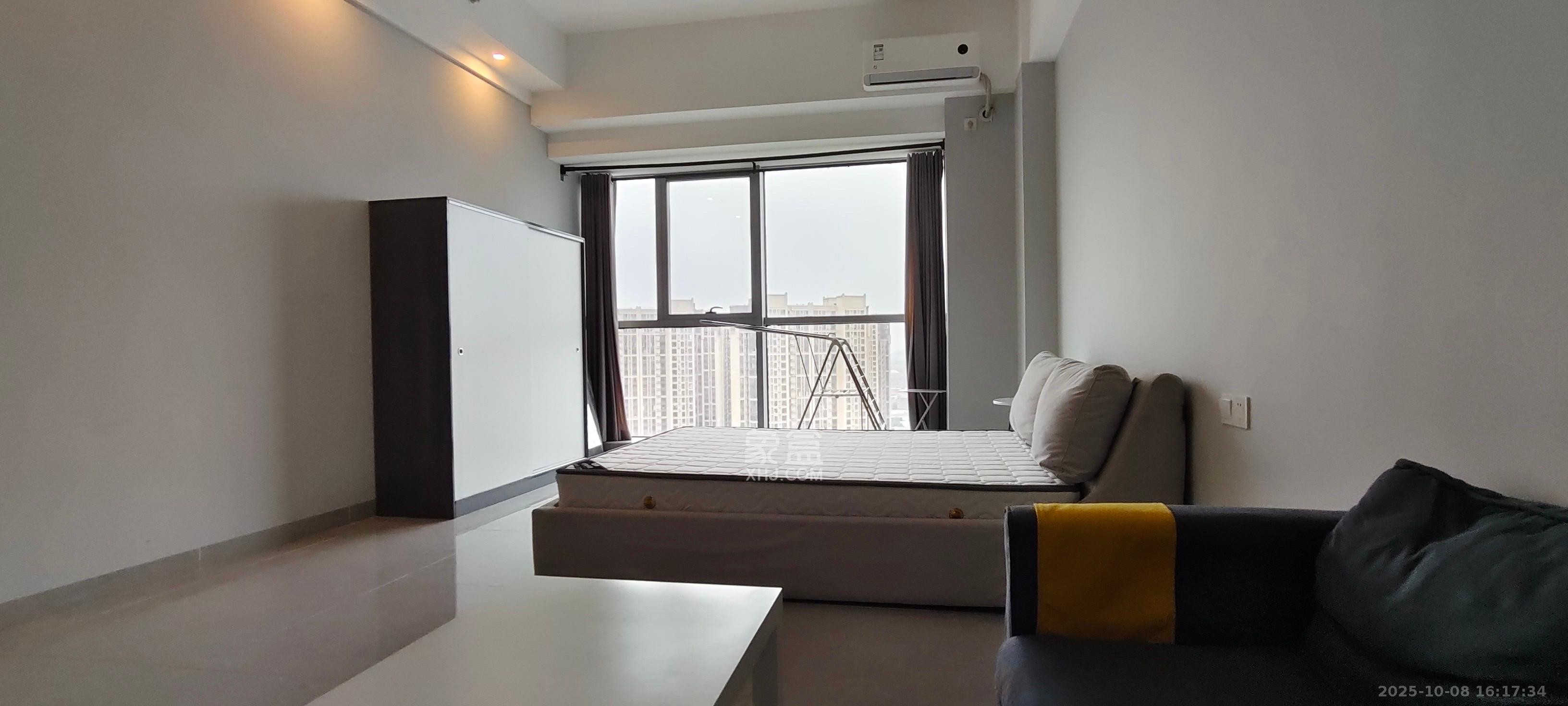 奥克斯滨仕花园(奥克斯洋湖广场/奥克斯中心) 1室0厅0卫 1800.0元/月 奥克斯滨仕花园(奥克斯洋湖广场/奥克斯中心) 1室0厅0卫 1800.0元/月室内图