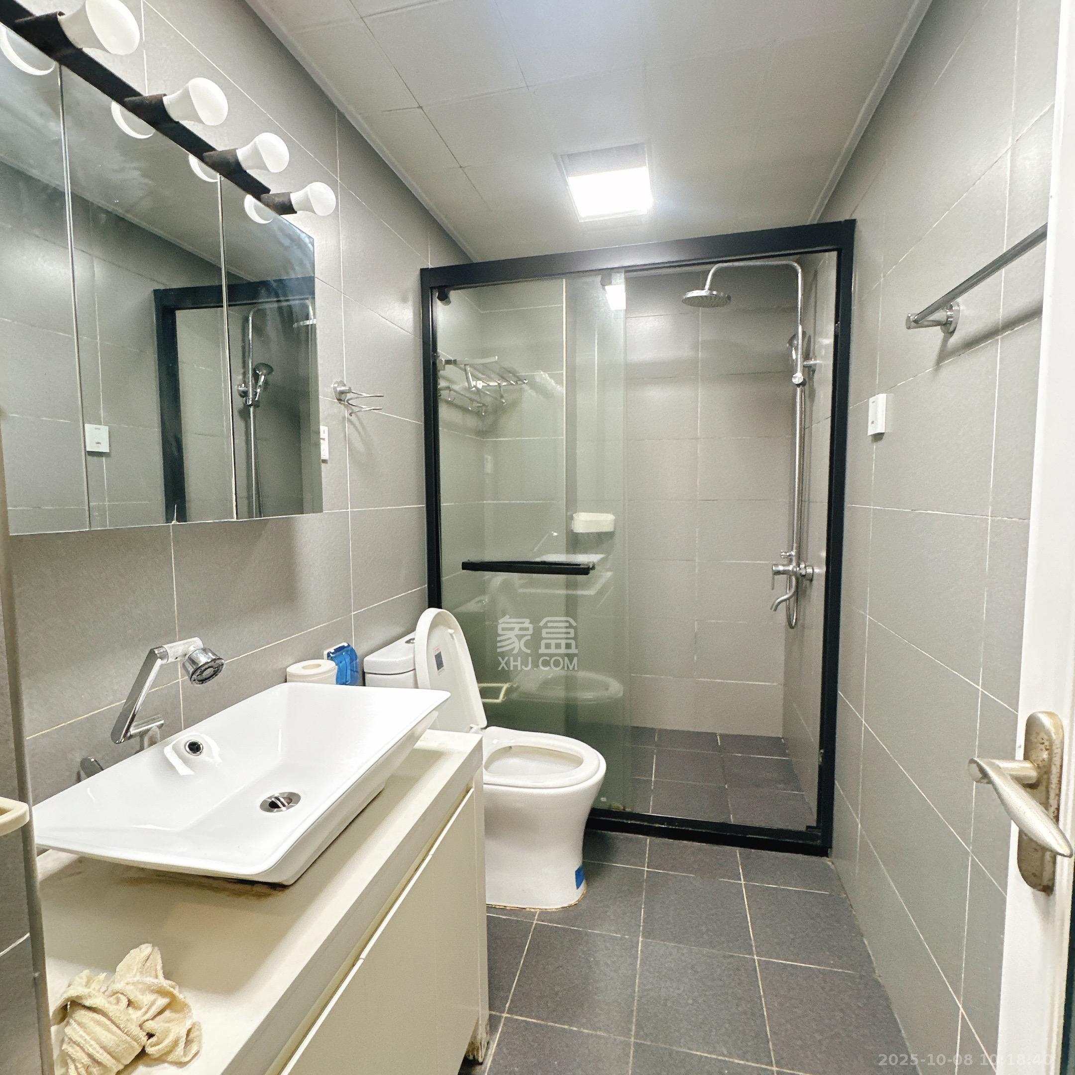 北辰三角洲E3区 1室1厅1卫 2700.0元/月 北辰三角洲E3区 1室1厅1卫 2700.0元/月室内图