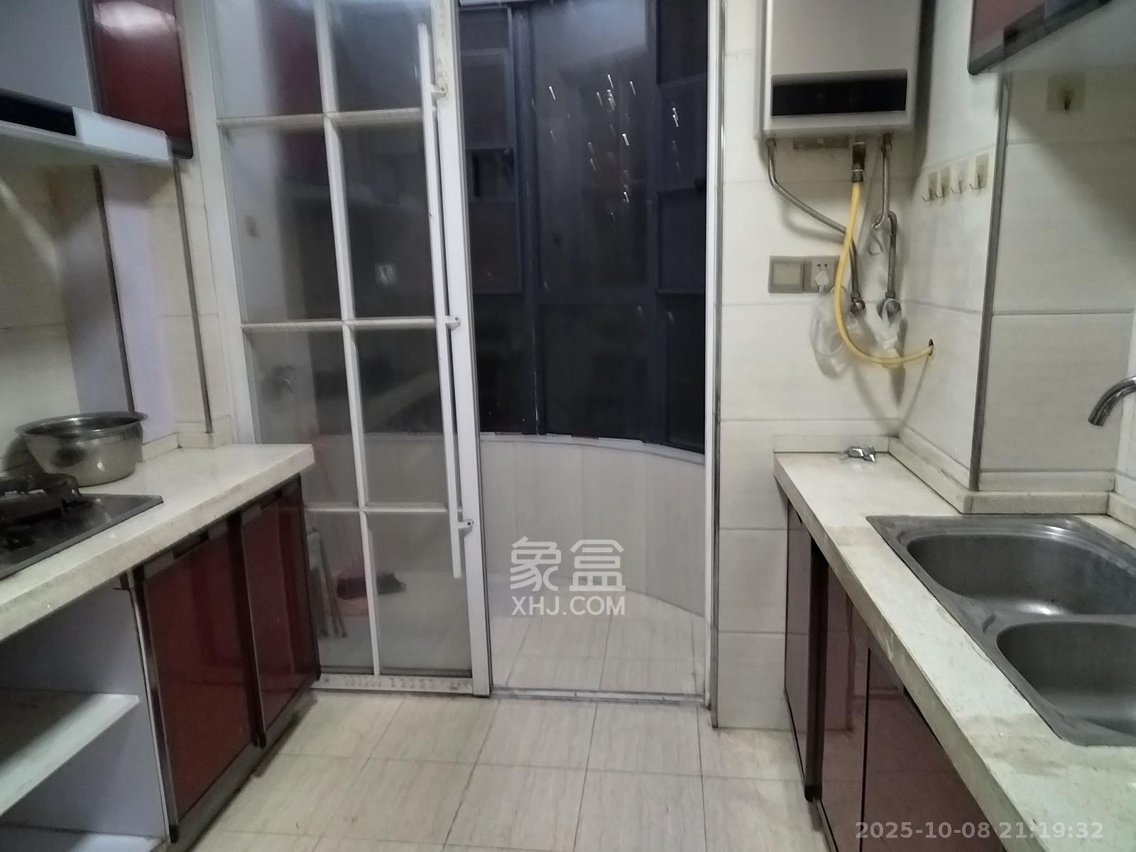 五矿万境水岸一期(万境水岸嘉苑) 3室2厅2卫 2000.0元/月 五矿万境水岸一期(万境水岸嘉苑) 3室2厅2卫 2000.0元/月室内图