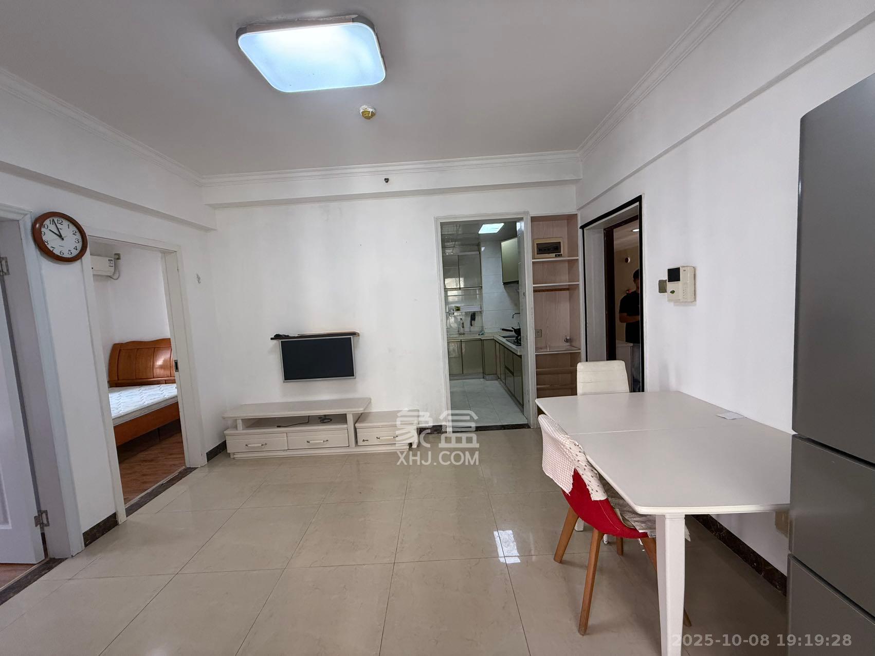 中建芙蓉工社 2室1厅1卫 1700.0元/月 中建芙蓉工社 2室1厅1卫 1700.0元/月室内图