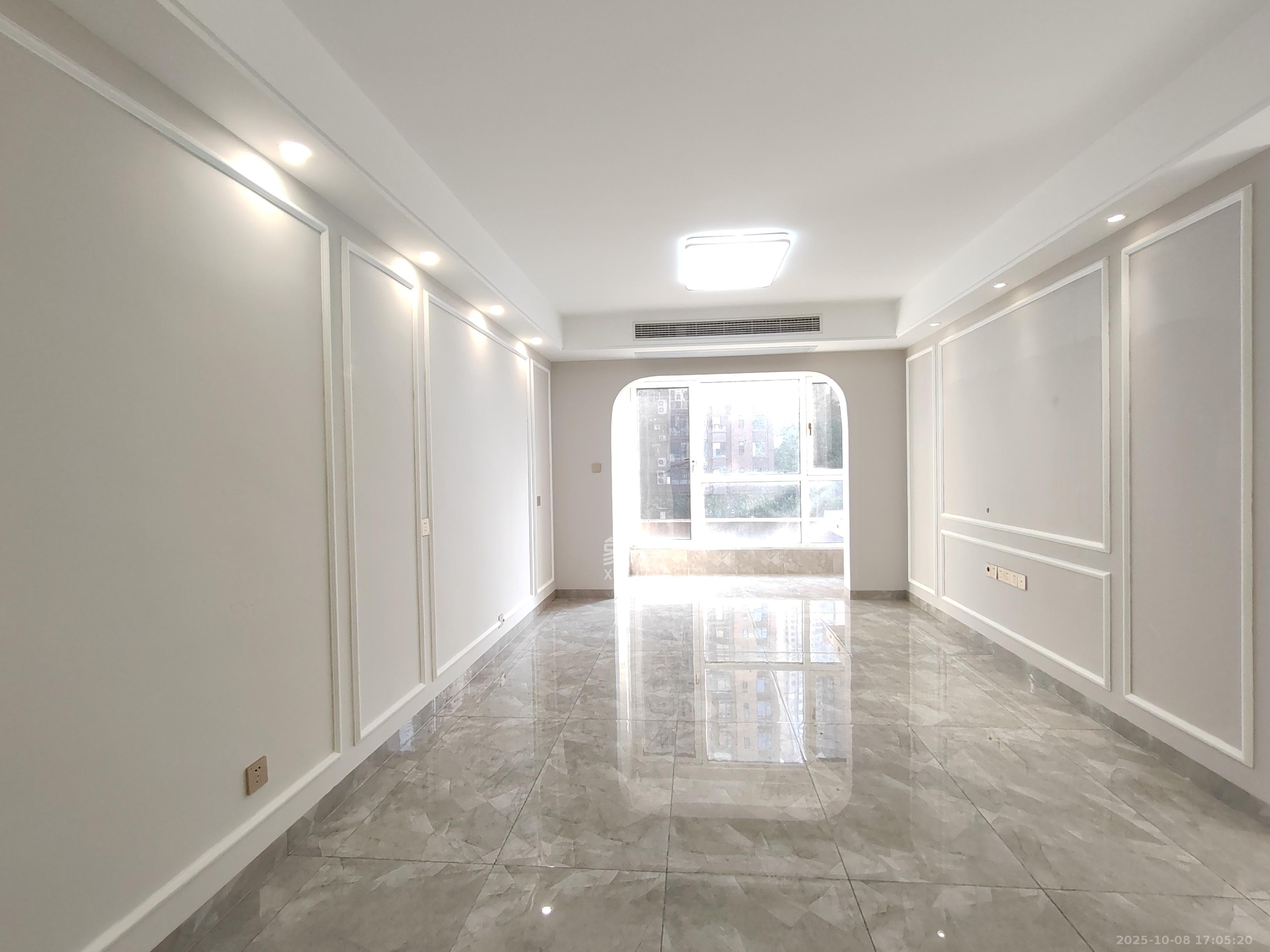 江山帝景哈佛 3室2厅2卫 2500.0元/月 江山帝景哈佛 3室2厅2卫 2500.0元/月室内图