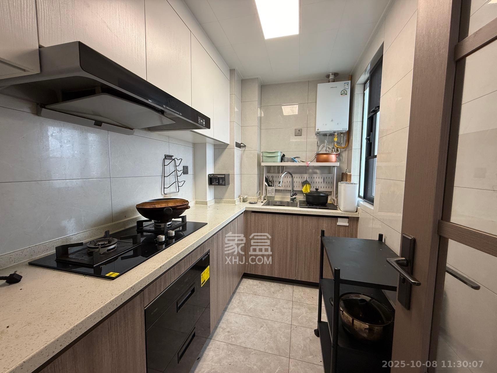 金富湘江悦城  4室2厅2卫    3300.0元/月 金富湘江悦城  4室2厅2卫    3300.0元/月室内图