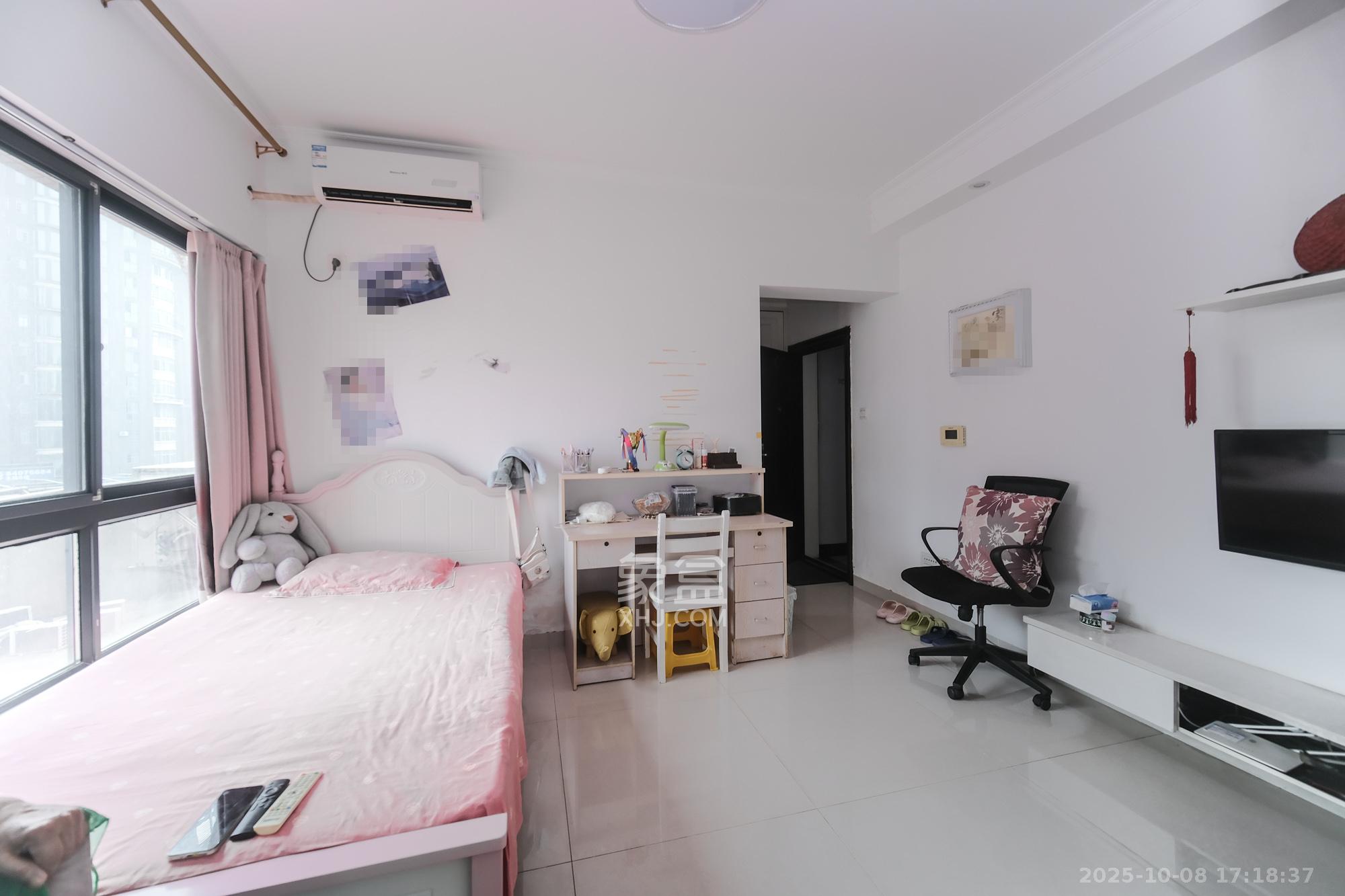 山水湾 1室1厅1卫 32.8万 山水湾 1室1厅1卫 32.8万客厅