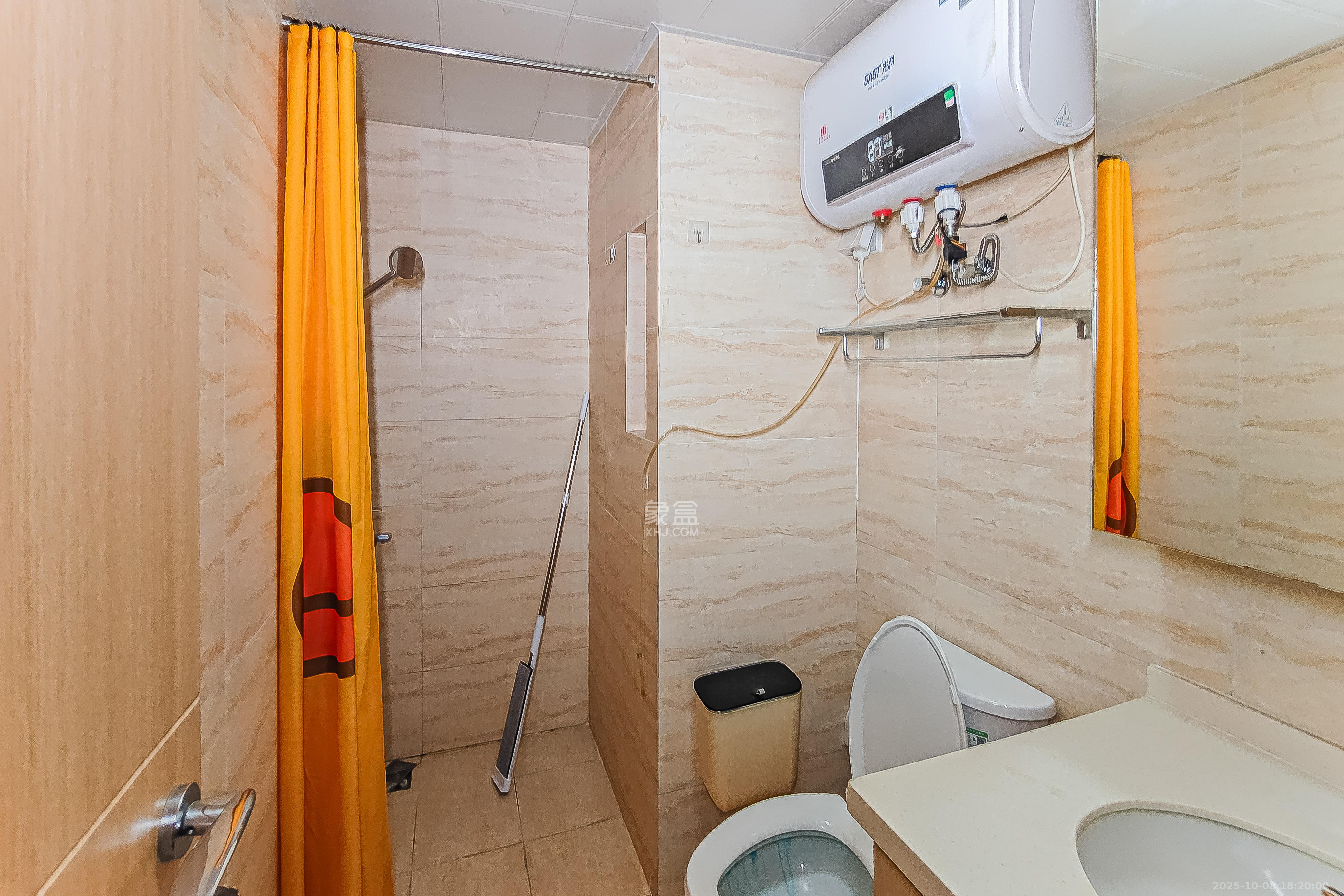 君合天玺 1室1厅1卫 32.0万 君合天玺 1室1厅1卫 32.0万卫生间