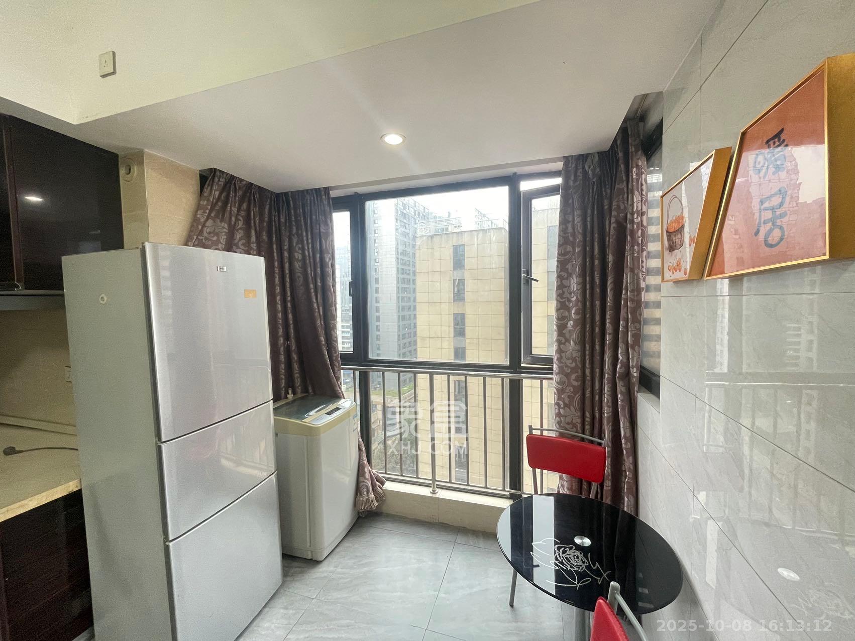 德思勤城市广场（宝格丽公寓）  1室1厅1卫    1700.0元/月室内图