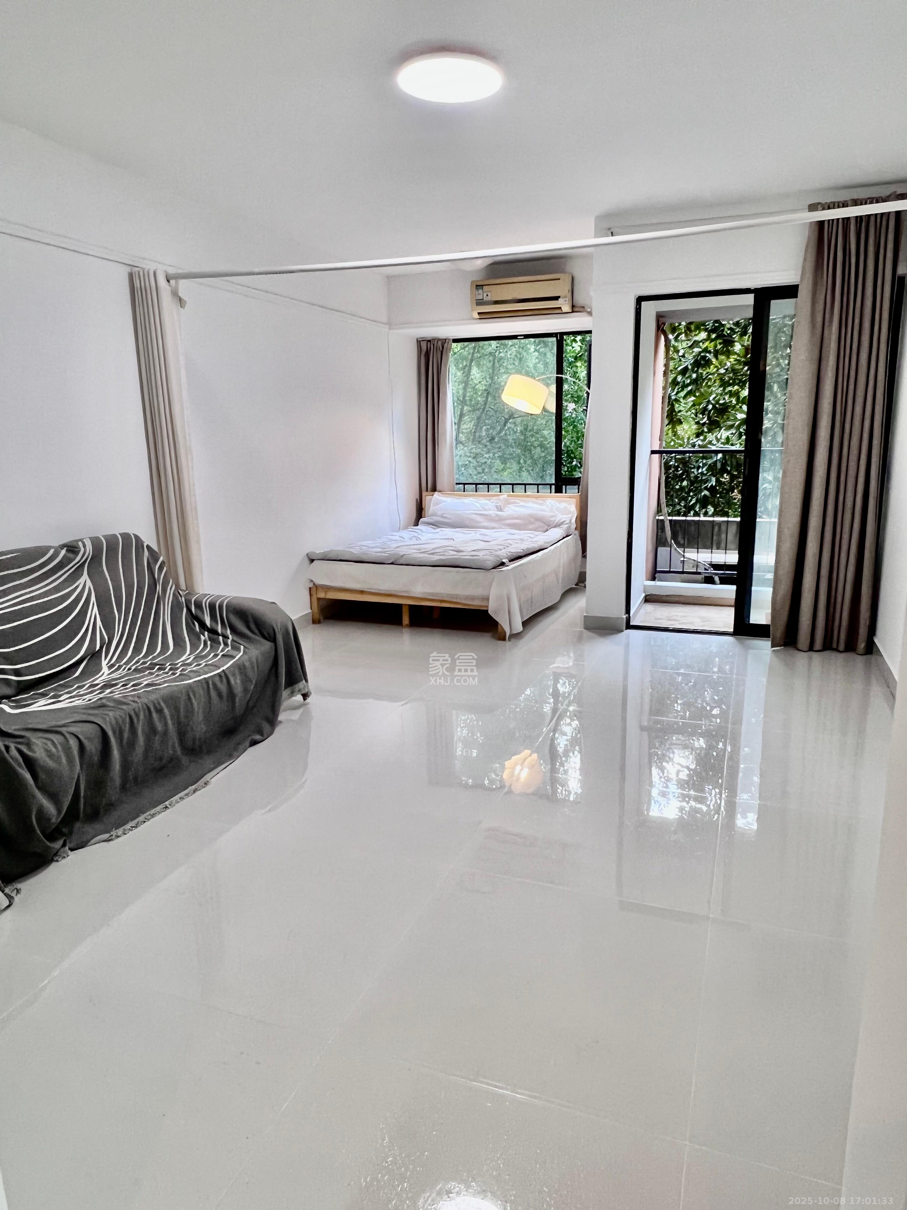 万科金色家园 1室1厅1卫 1350.0元/月 万科金色家园 1室1厅1卫 1350.0元/月室内图