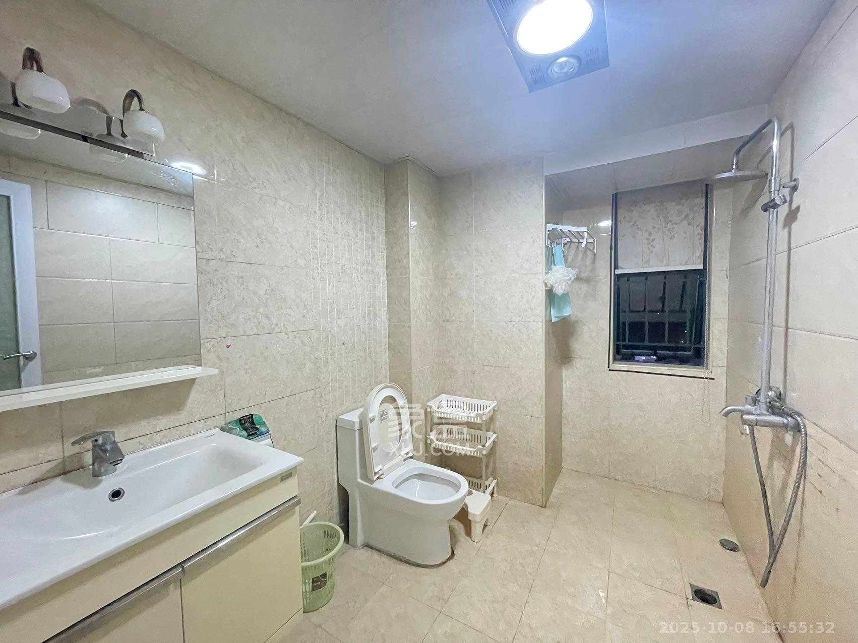 维一星城原山苑 3室2厅2卫 3000.0元/月 维一星城原山苑 3室2厅2卫 3000.0元/月室内图