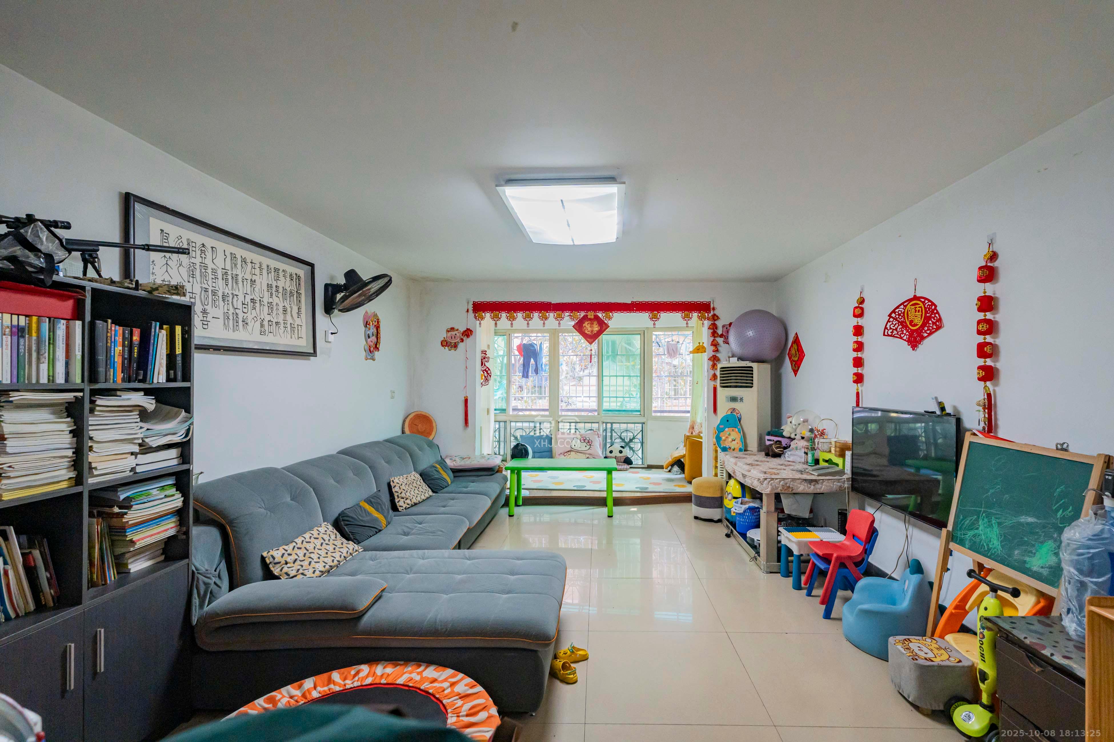 富湘园 3室2厅2卫 132.0万 富湘园 3室2厅2卫 132.0万客厅