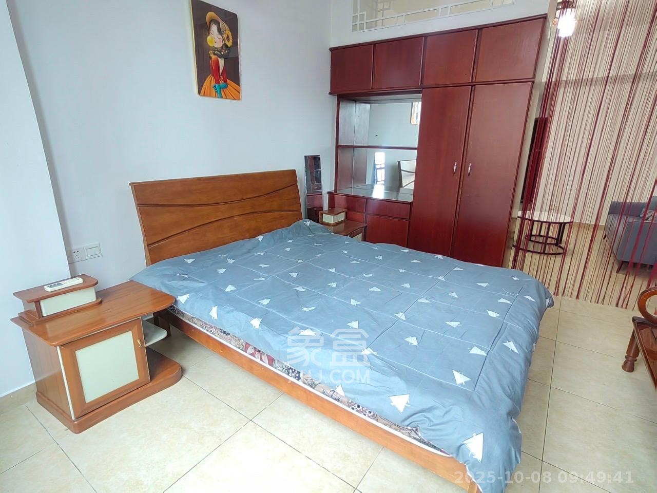 融圣国际  1室1厅1卫    1600.0元/月 融圣国际  1室1厅1卫    1600.0元/月室内图