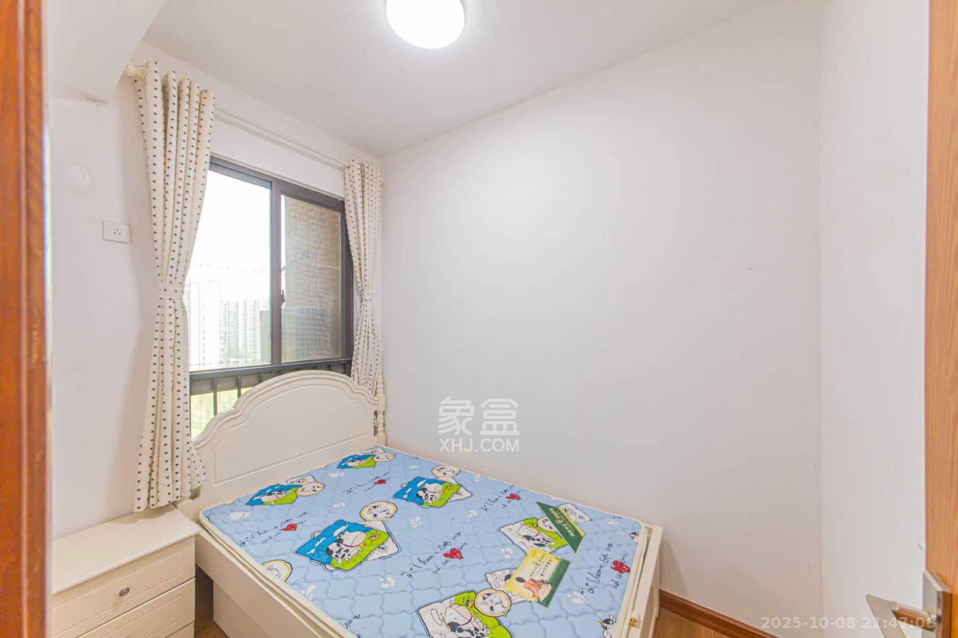 中信凯旋蓝岸(中信新城三期) 3室2厅1卫 2100.0元/月 中信凯旋蓝岸(中信新城三期) 3室2厅1卫 2100.0元/月室内图