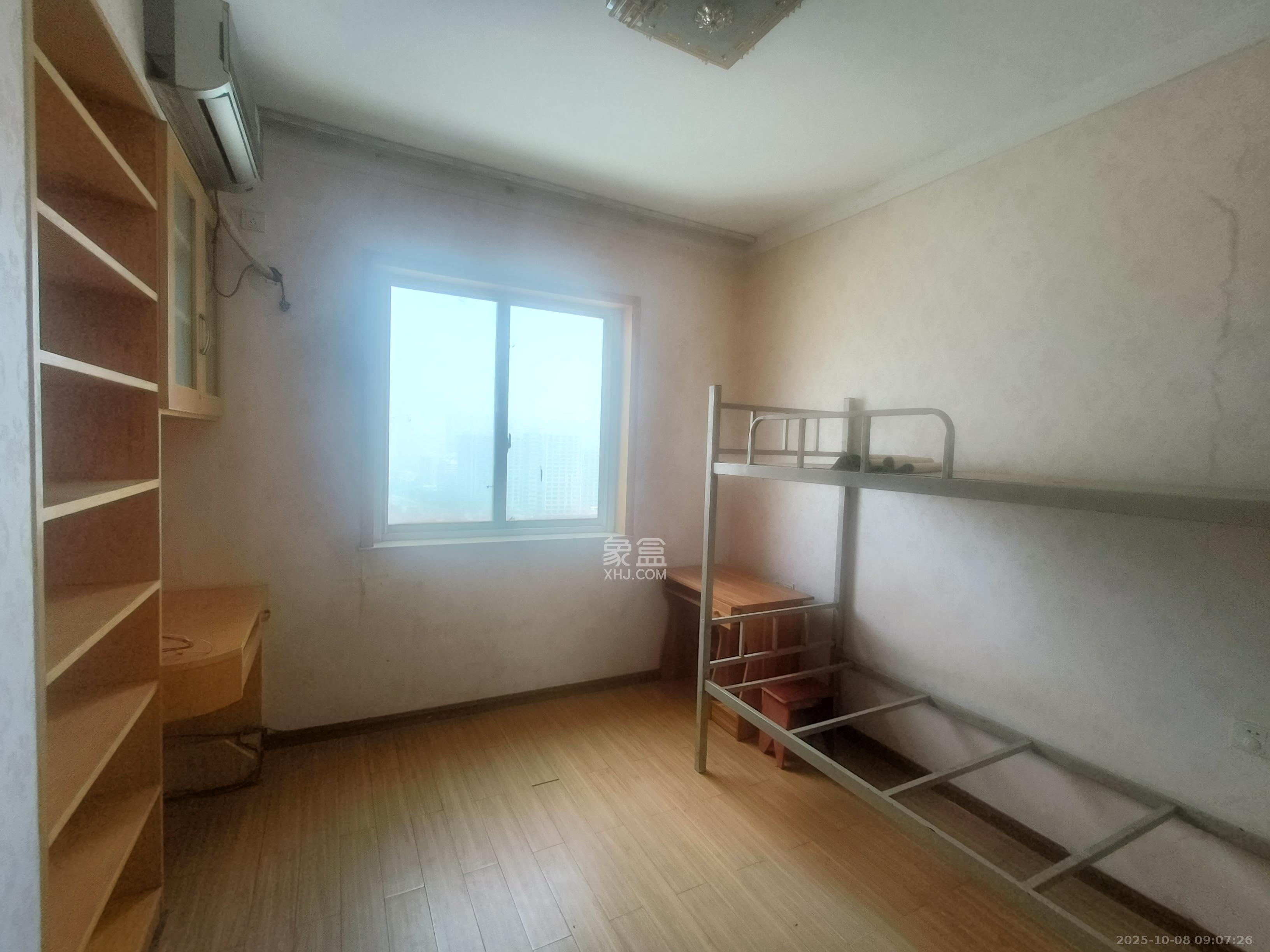 白沙湾嘉园  1室2厅2卫    2700.0元/月室内图