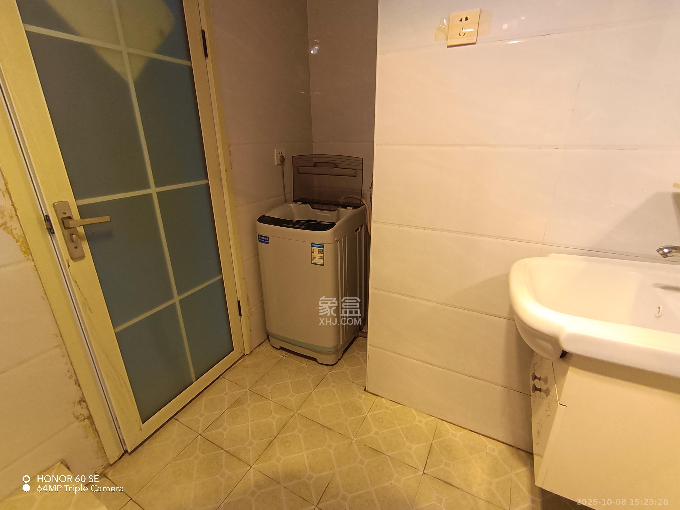 钰龙天下二期（钰龙佳园）  1室1厅1卫    1300.0元/月室内图