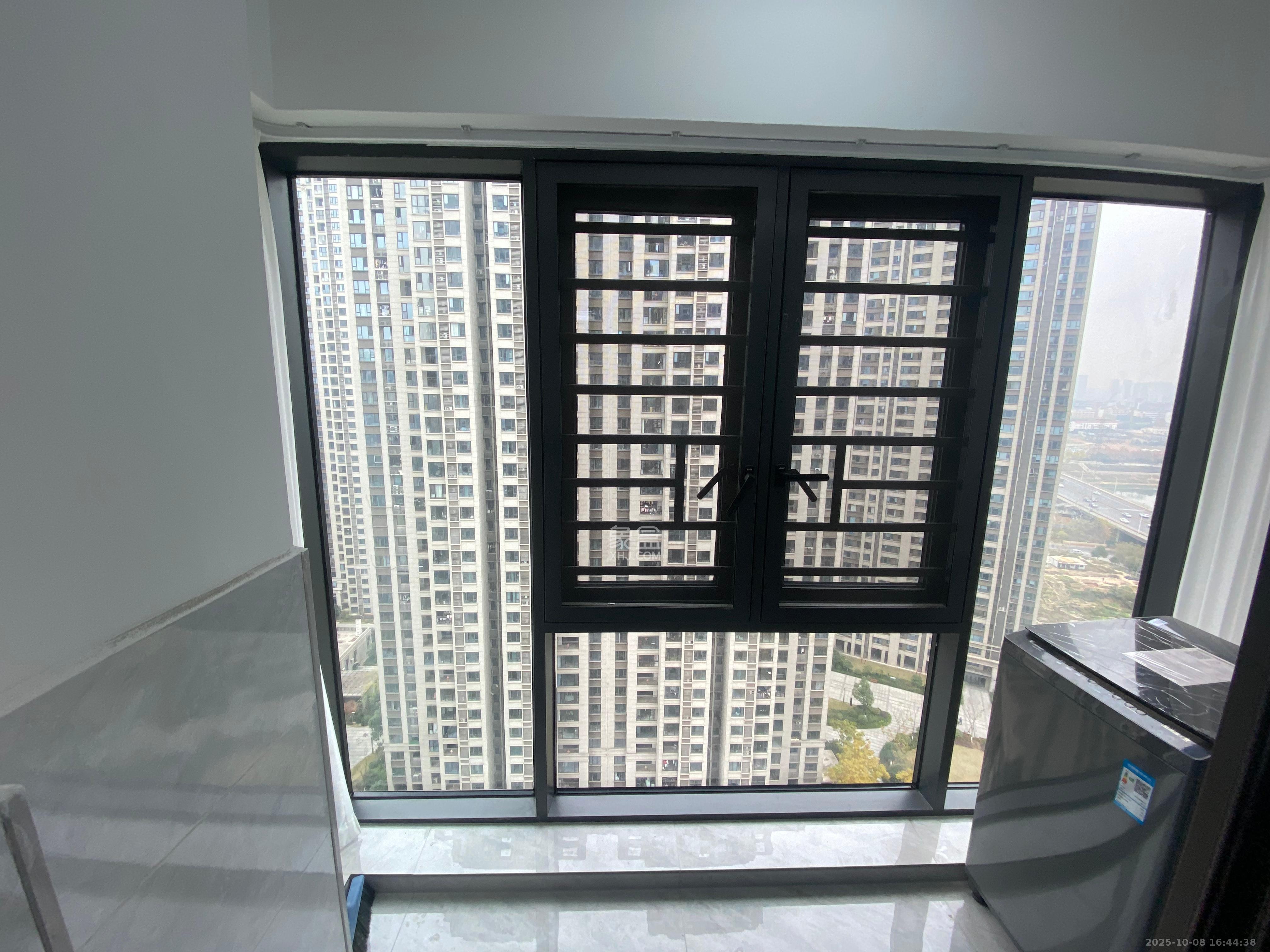 阳光城尚东湾愉景苑 4室2厅2卫 2800.0元/月 阳光城尚东湾愉景苑 4室2厅2卫 2800.0元/月室内图