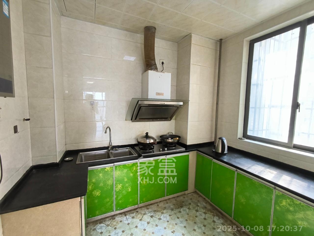 九华新城  2室2厅1卫    1600.0元/月室内图