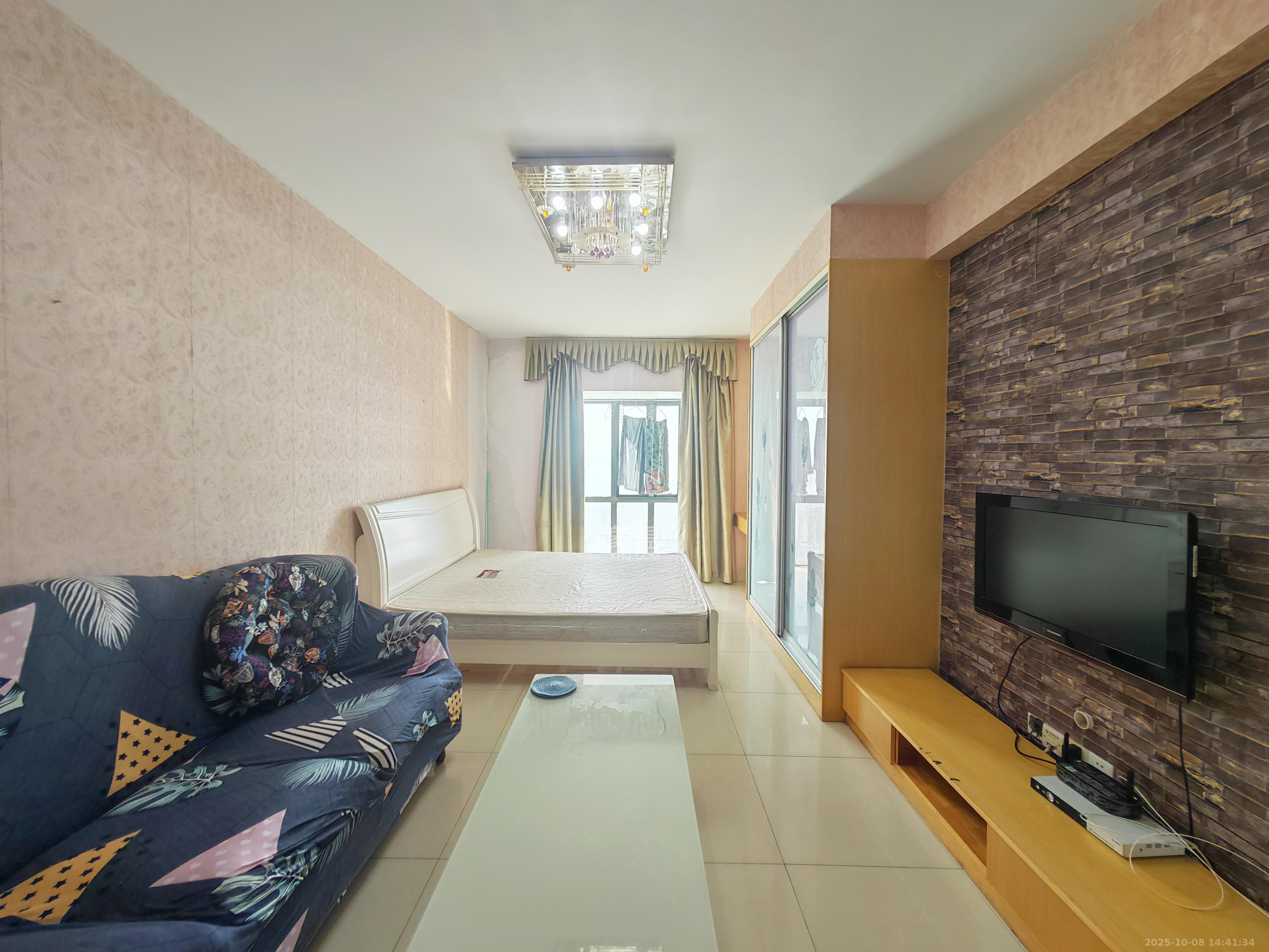 湘府东苑  1室1厅1卫    1200.0元/月 湘府东苑  1室1厅1卫    1200.0元/月室内图