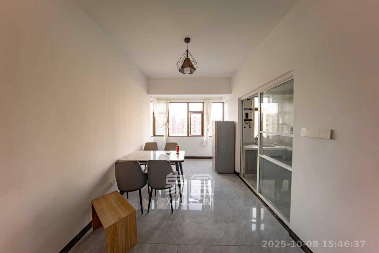 江山帝景哈佛  4室2厅2卫    2700.0元/月 江山帝景哈佛  4室2厅2卫    2700.0元/月室内图