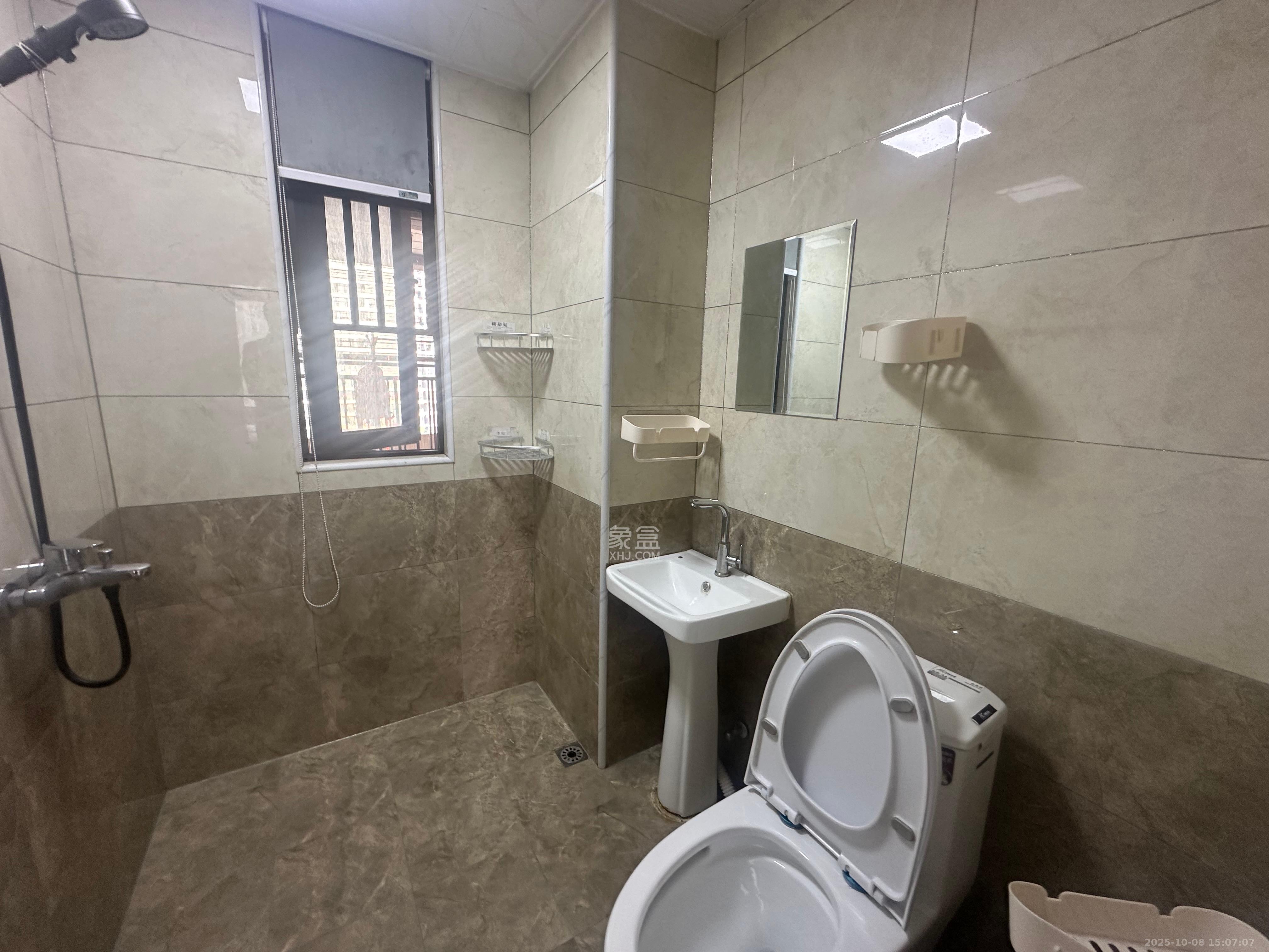 卓越浅水湾  3室2厅2卫    3000.0元/月 卓越浅水湾  3室2厅2卫    3000.0元/月室内图