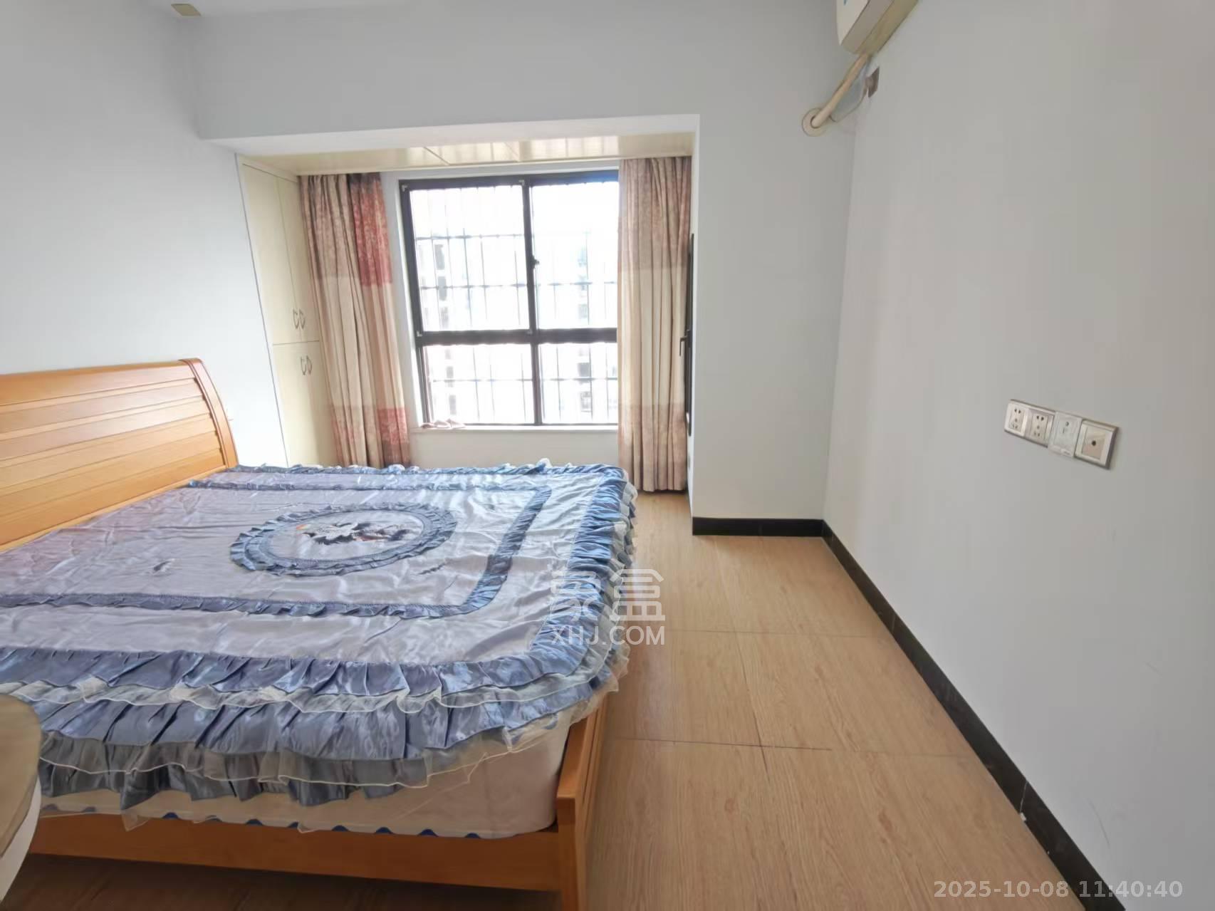 绿地中央广场  3室2厅1卫    2800.0元/月 绿地中央广场  3室2厅1卫    2800.0元/月室内图