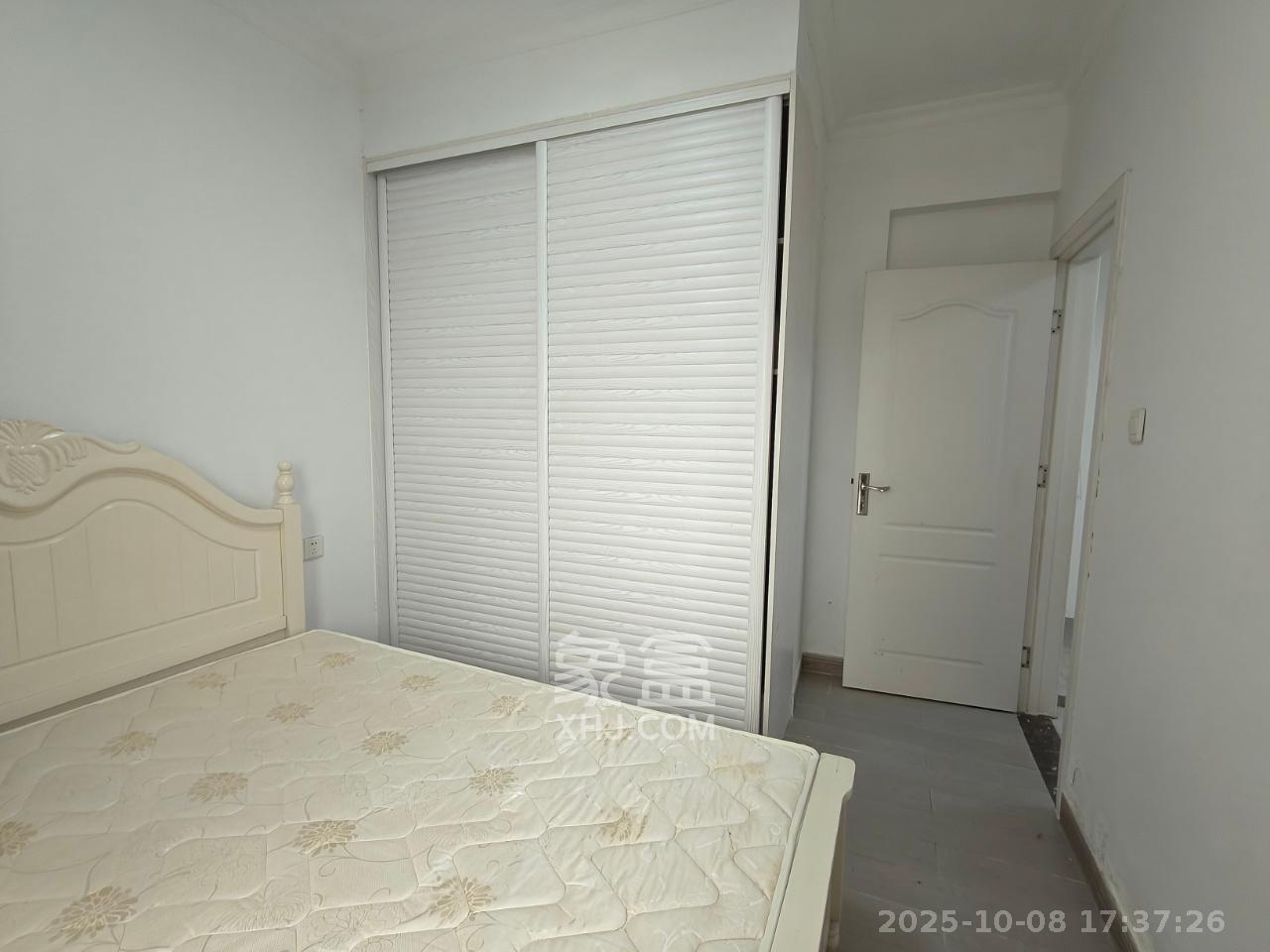 山水蓝天 3室2厅2卫 1700.0元/月 山水蓝天 3室2厅2卫 1700.0元/月室内图