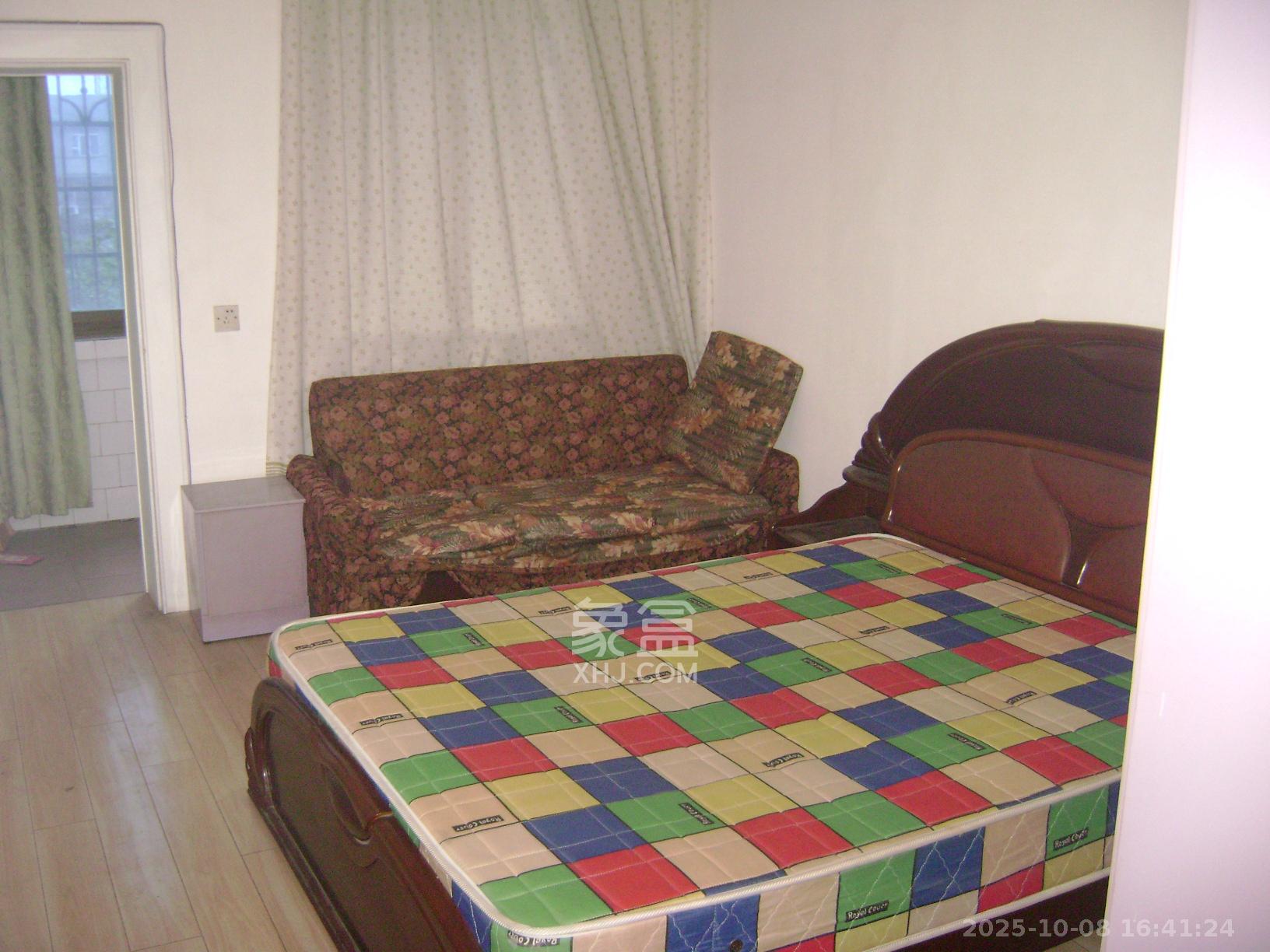 市直属机关宿舍 2室1厅1卫 1500.0元/月 市直属机关宿舍 2室1厅1卫 1500.0元/月室内图