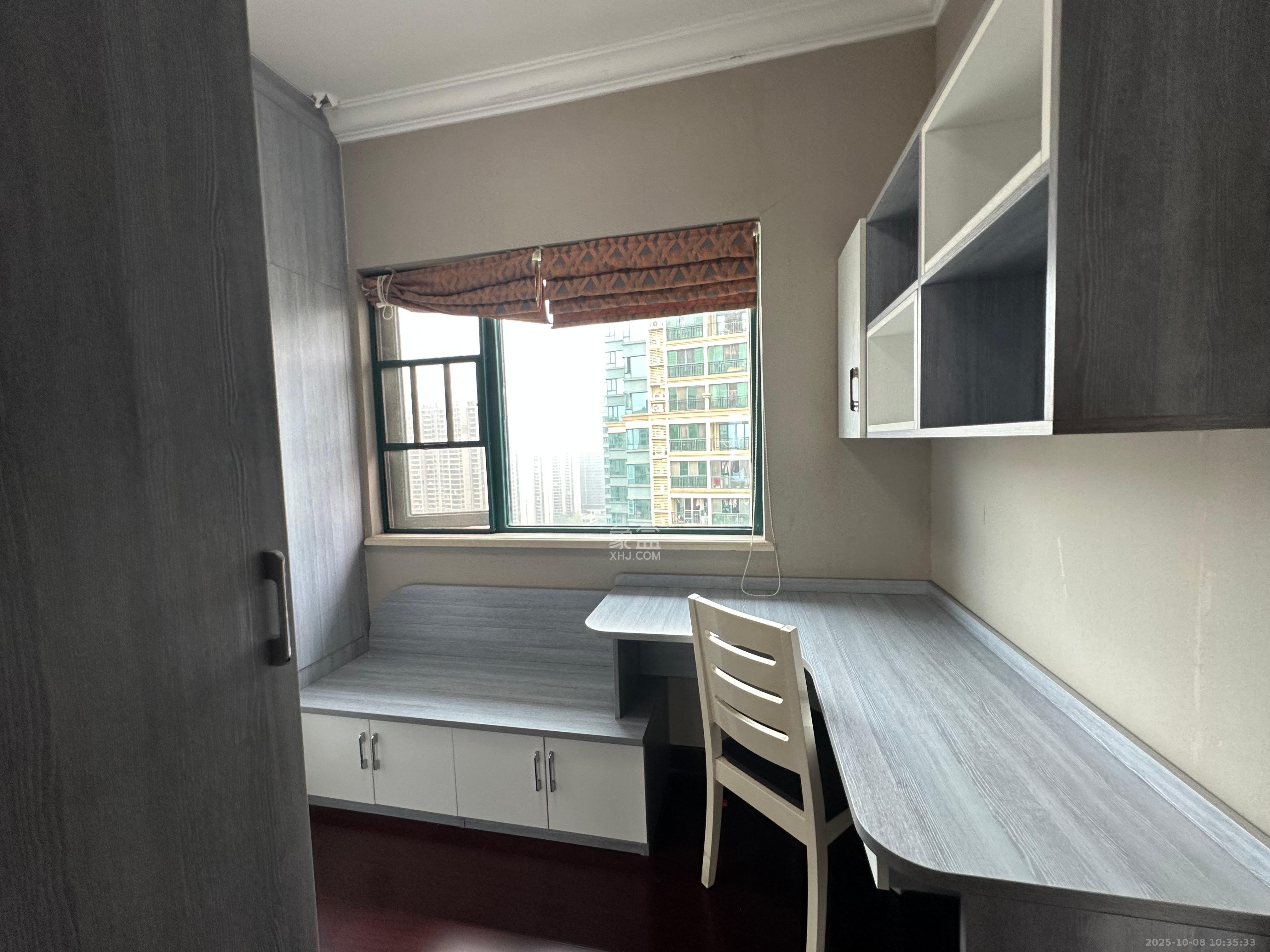 恒大御景湾  3室2厅2卫    4000.0元/月 恒大御景湾  3室2厅2卫    4000.0元/月室内图