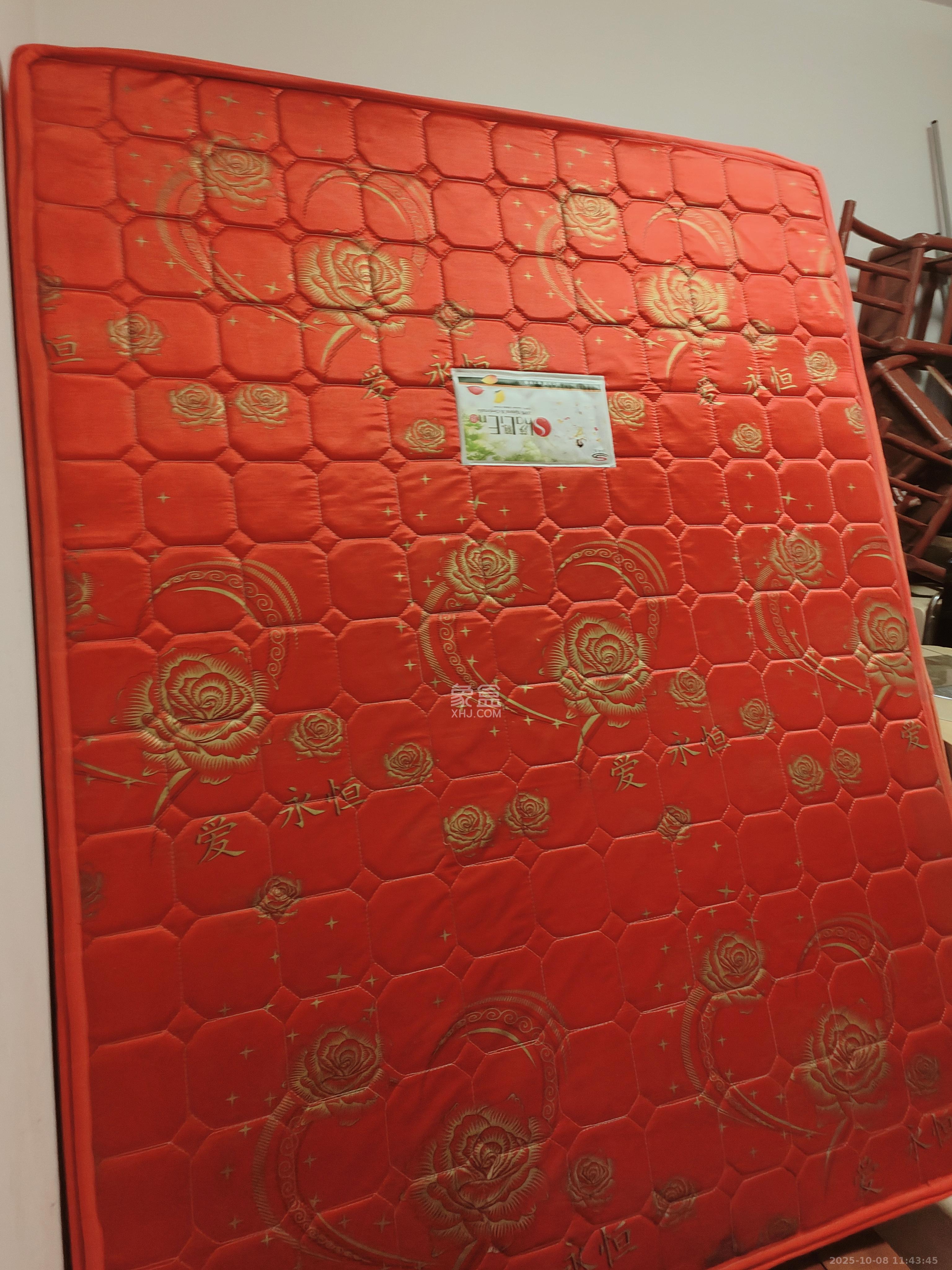 先锋新宇 4室2厅2卫 2500.0元/月 先锋新宇 4室2厅2卫 2500.0元/月室内图