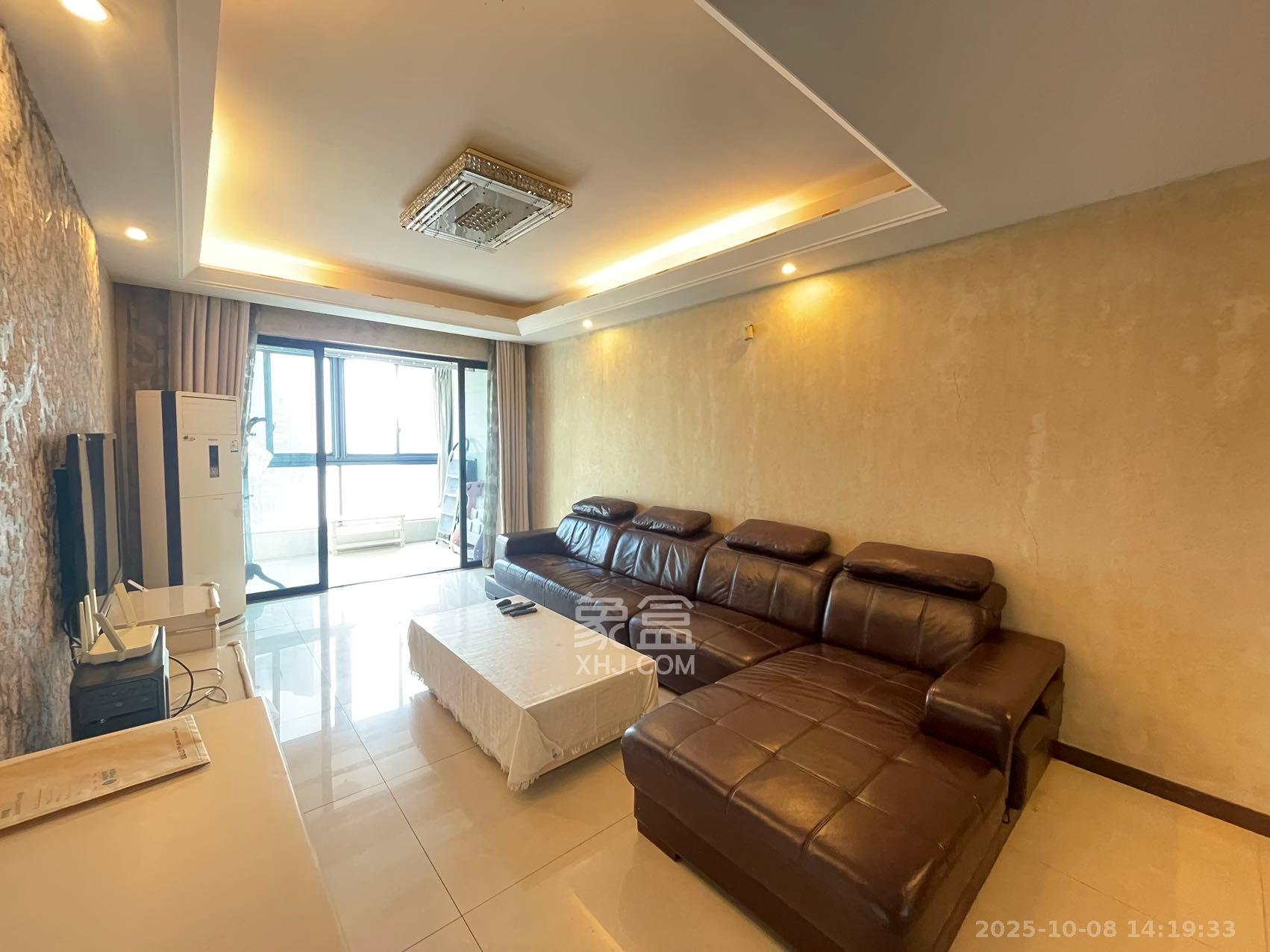 藏珑湖上国际花园 1室2厅2卫 3000.0元/月 藏珑湖上国际花园 1室2厅2卫 3000.0元/月室内图