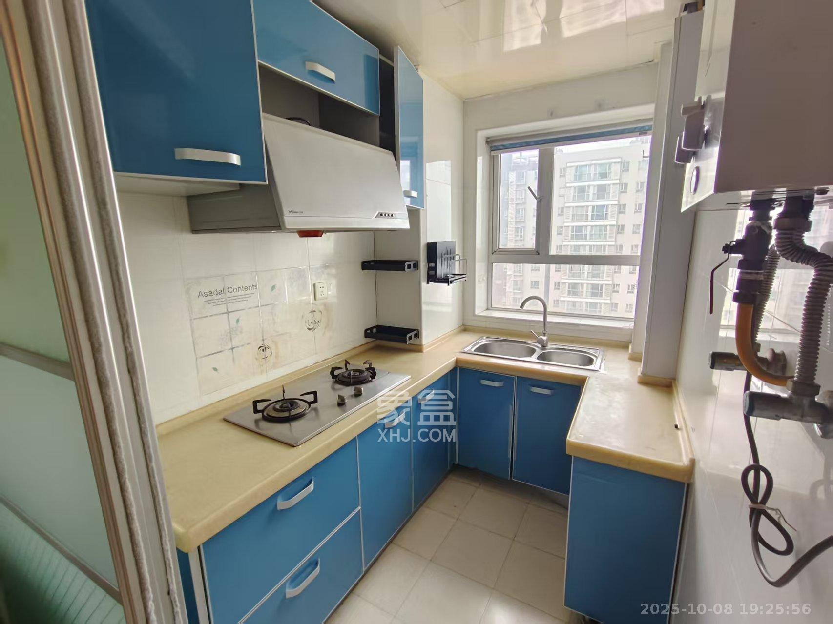 左岸右岸  1室1厅1卫    1600.0元/月 左岸右岸  1室1厅1卫    1600.0元/月室内图