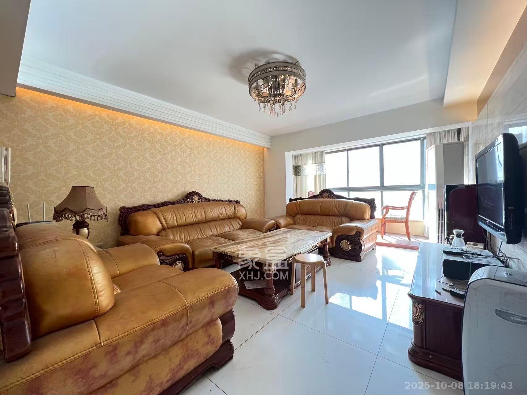 西子花苑  3室2厅2卫    3000.0元/月 西子花苑  3室2厅2卫    3000.0元/月室内图