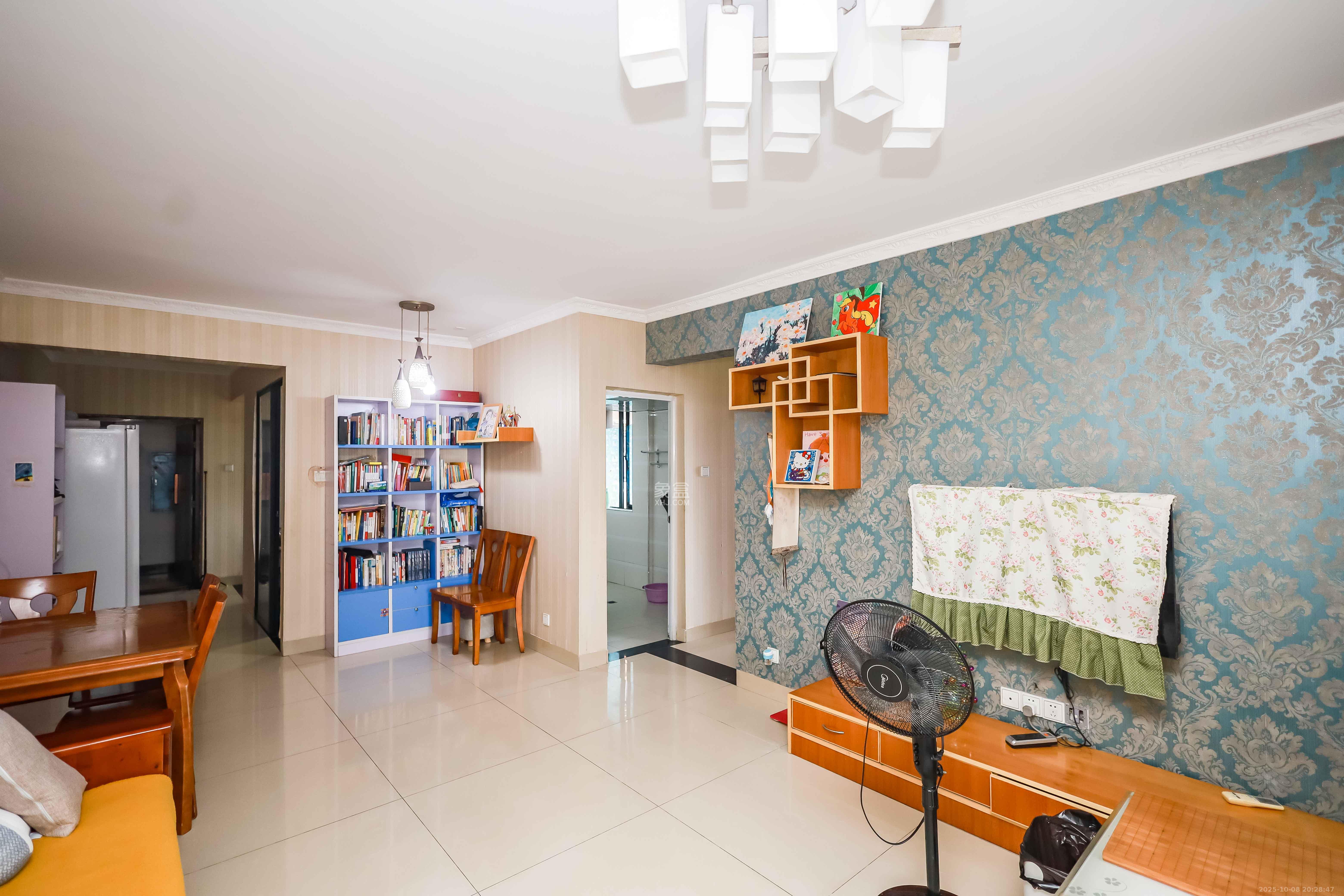 永祺西京 2室2厅1卫 92.0万 永祺西京 2室2厅1卫 92.0万客厅