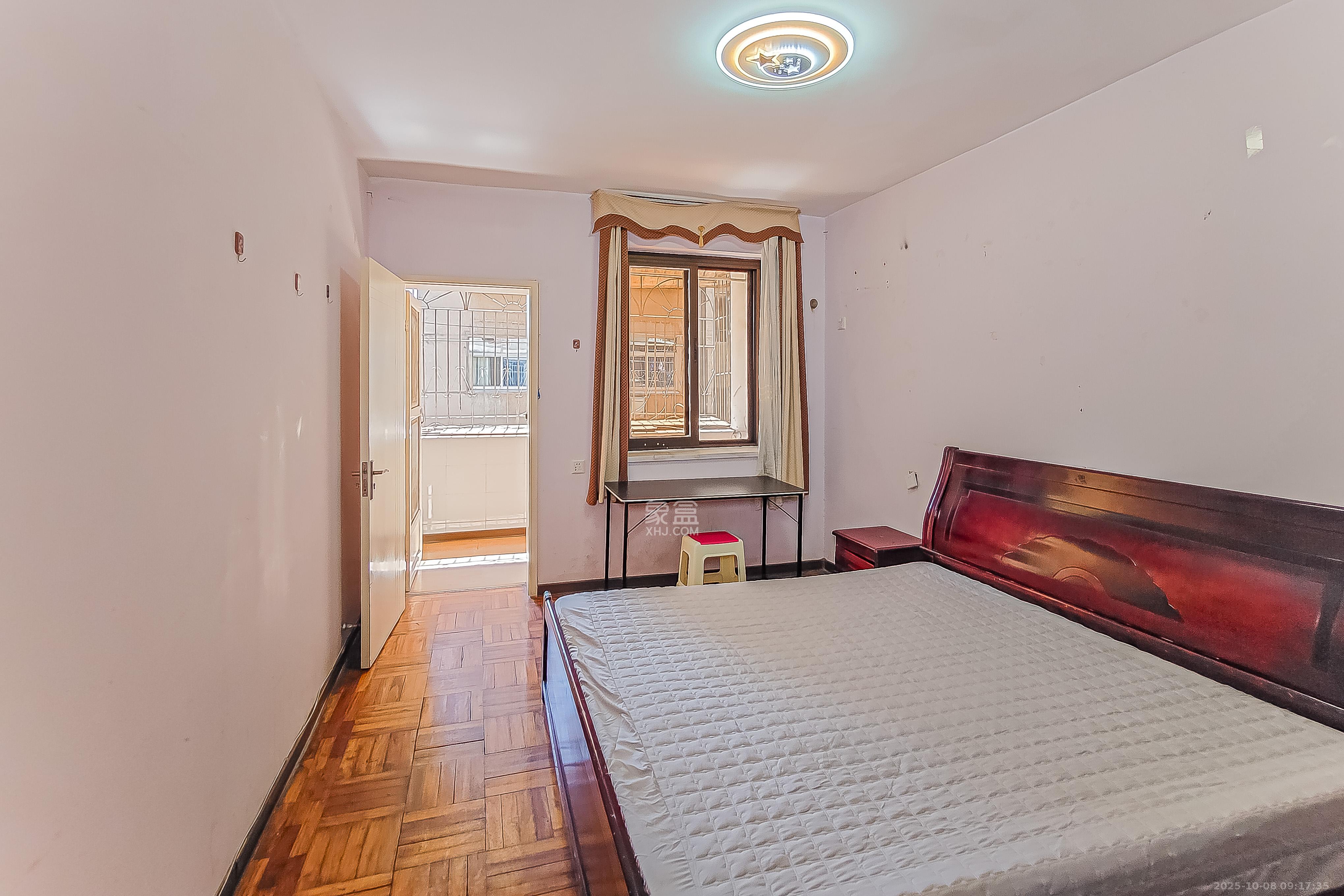 南湖公寓（万顺公寓）  2室1厅1卫    49.0万卧室