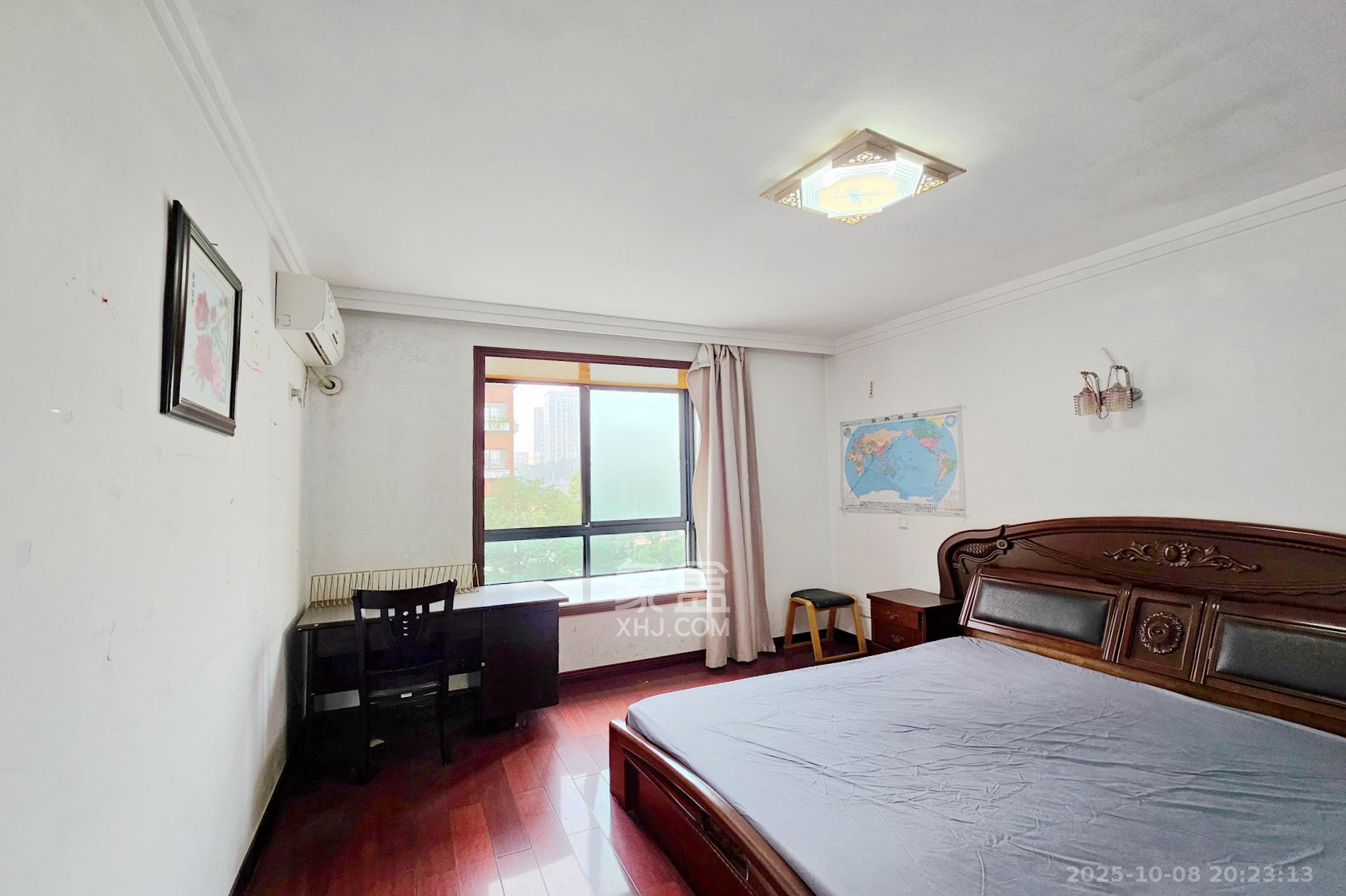 三江花中城 2室2厅1卫 72.0万 三江花中城 2室2厅1卫 72.0万卧室