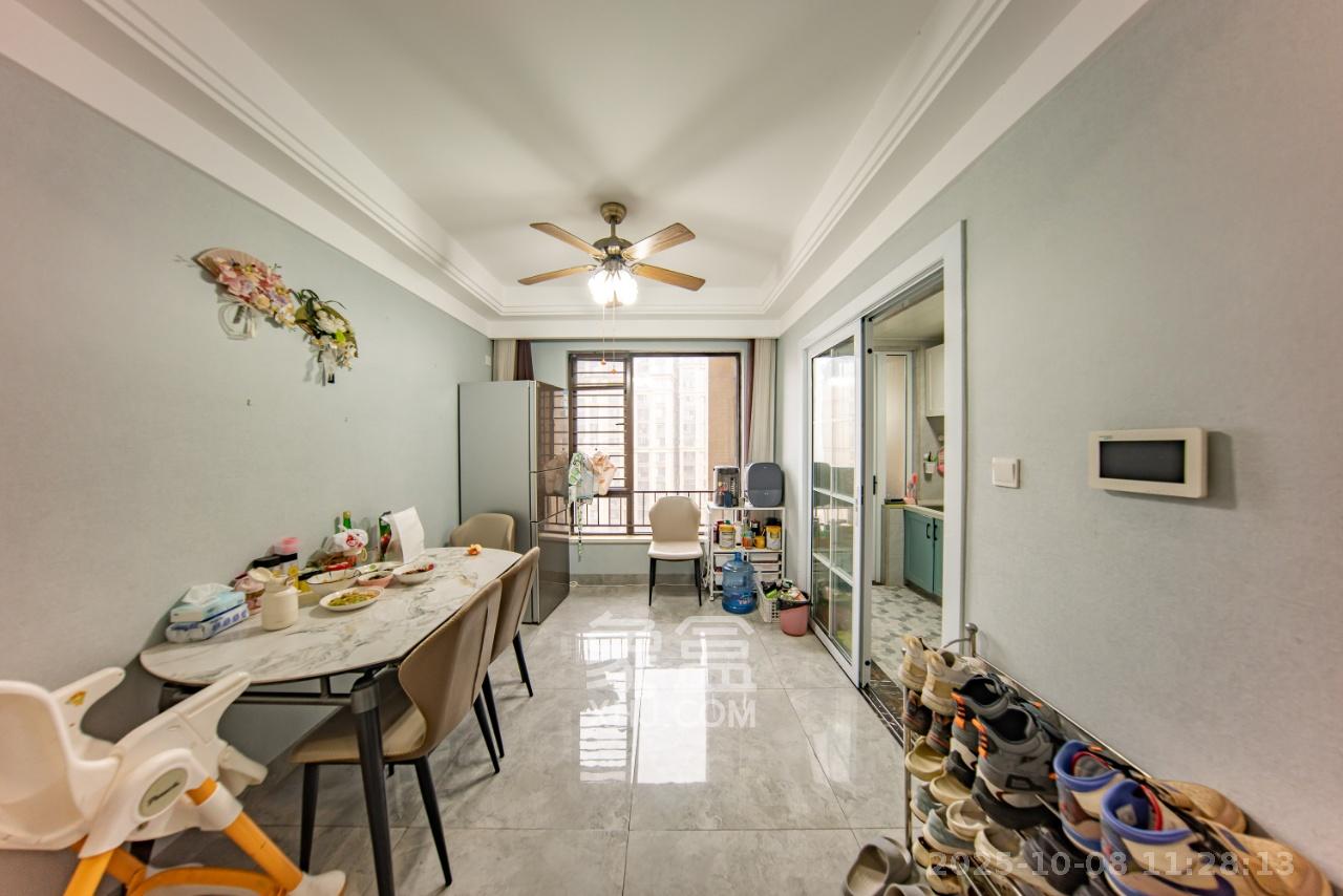 中海国际四期  4室2厅2卫    3000.0元/月室内图