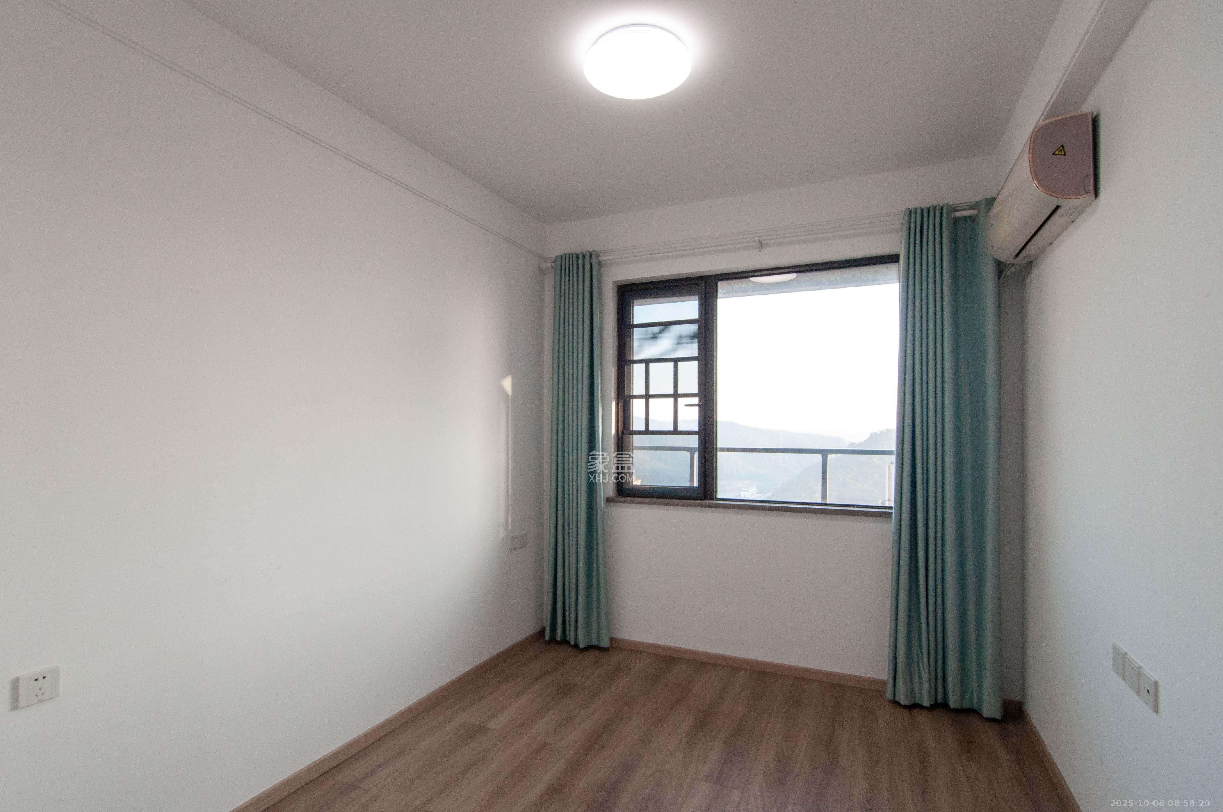 梅溪湖玺悦（新城金茂梦想玺悦）  3室2厅2卫    135.0万其他