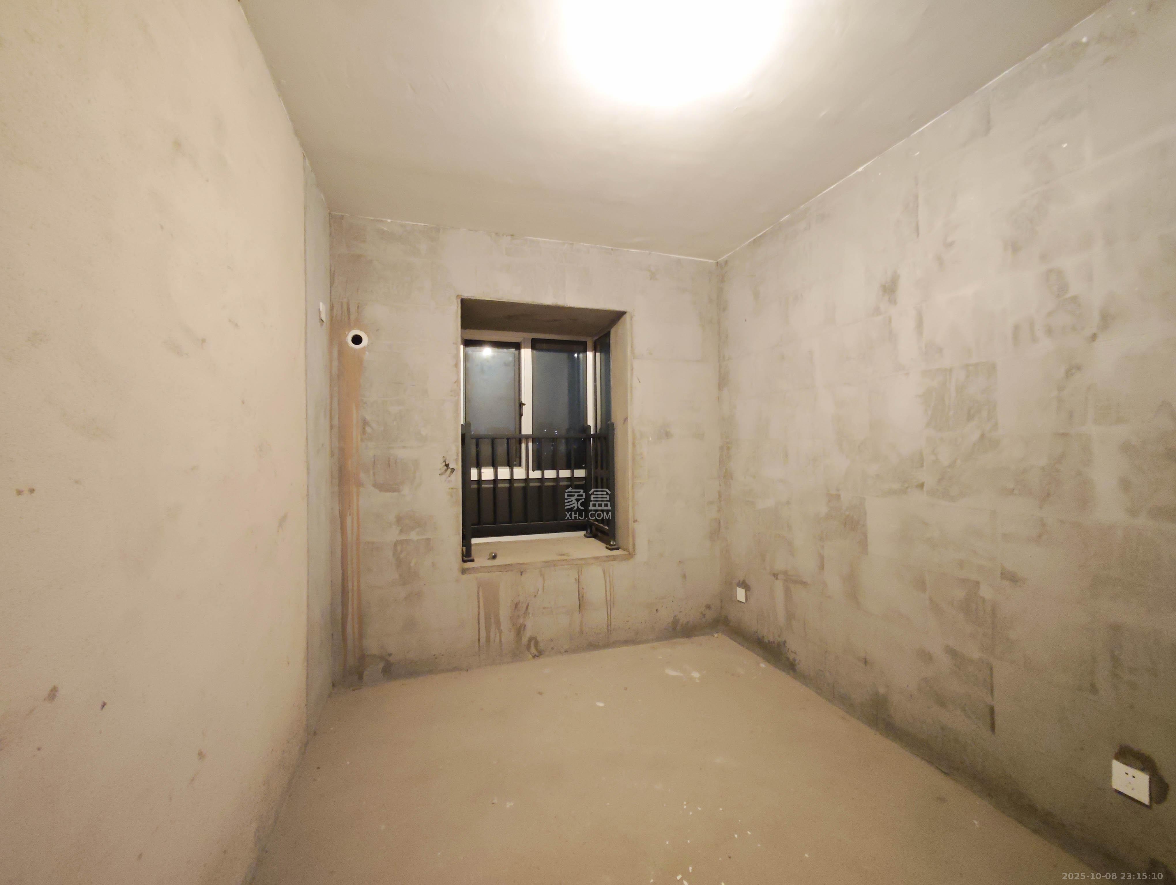 桃阳苑（省人大单位房）  3室2厅2卫    112.5万卧室