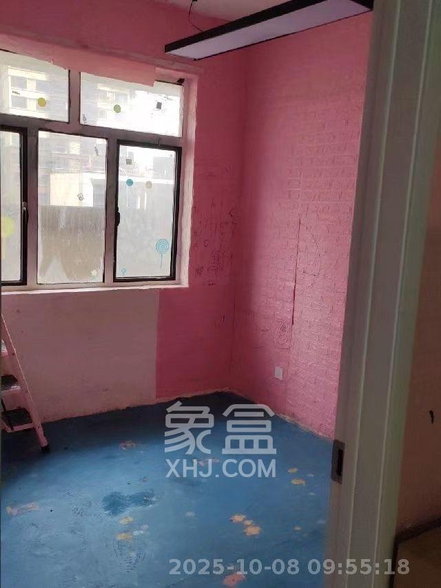 辉煌国际城二期  4室2厅1卫    1500.0元/月室内图