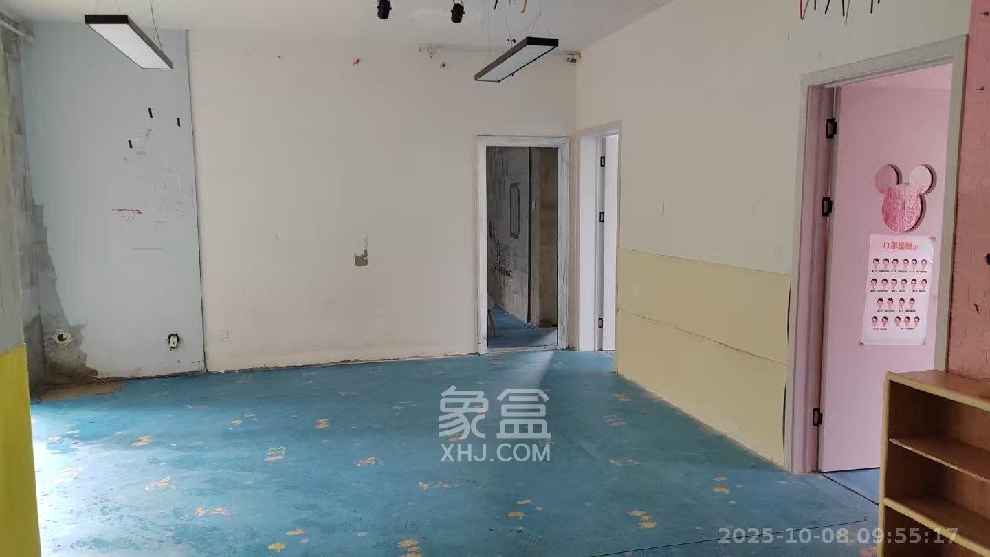 辉煌国际城二期  4室2厅1卫    1500.0元/月室内图