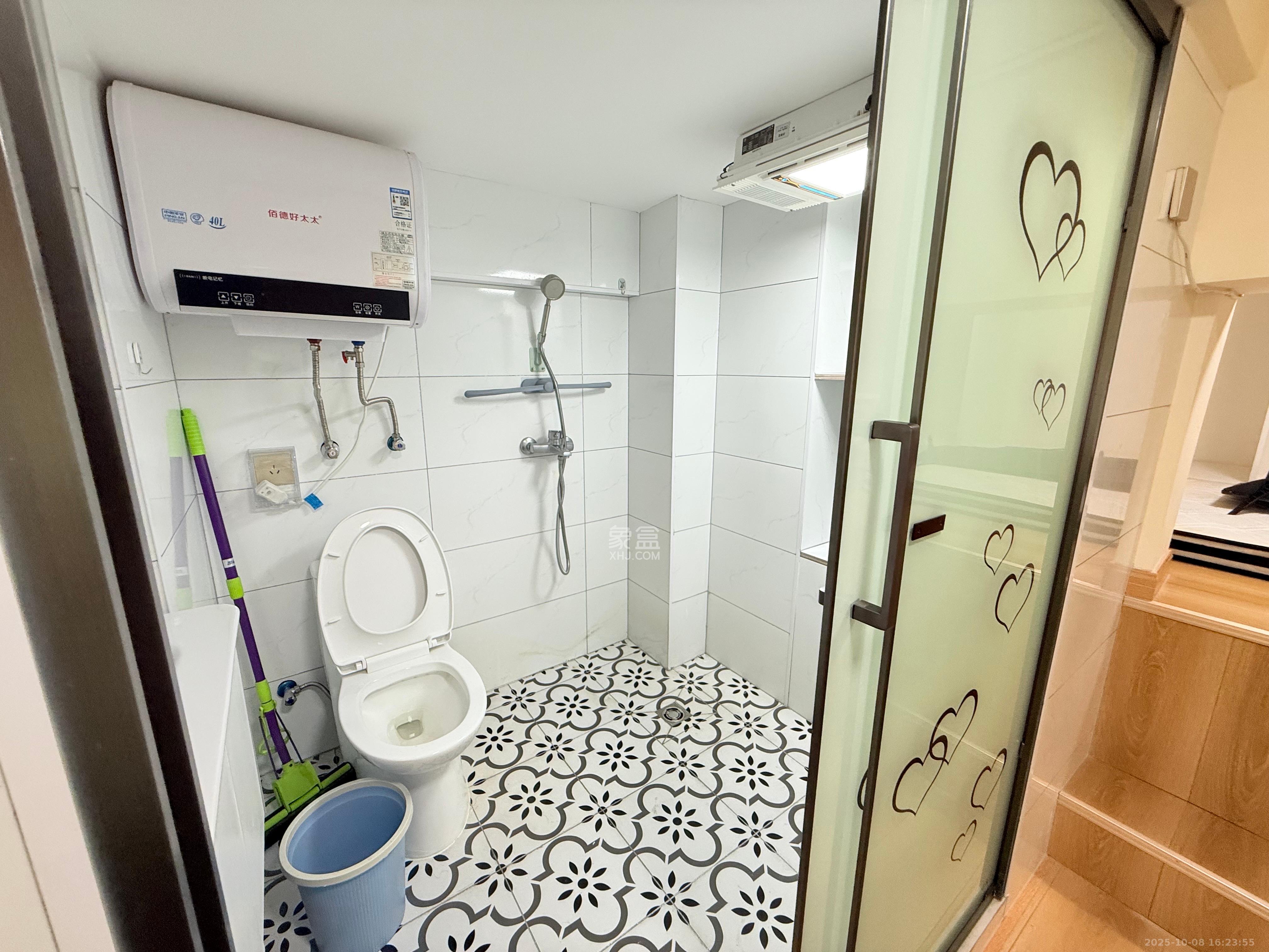 力高凤凰新天  1室0厅0卫    1400.0元/月