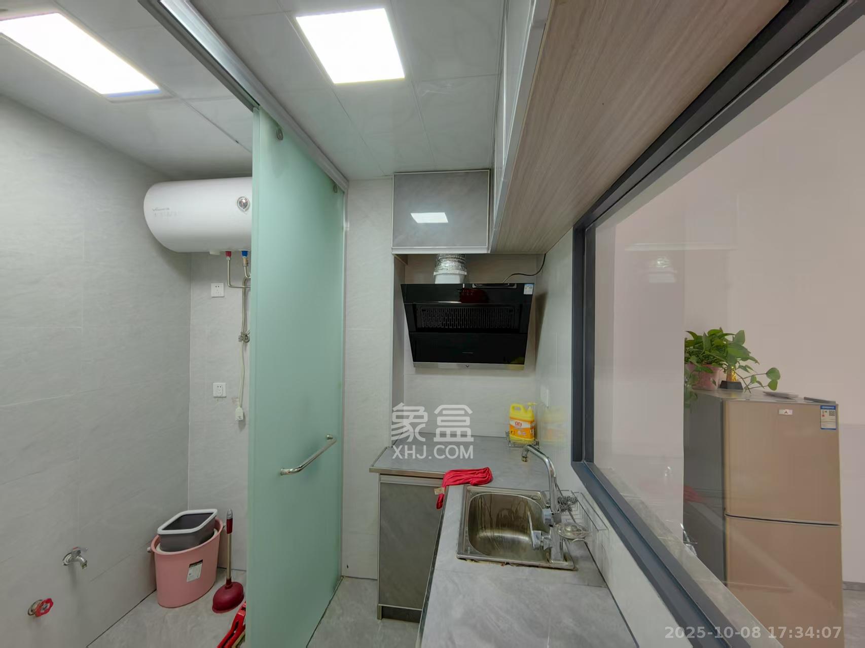 翰林居 1室1厅1卫 1500.0元/月 翰林居 1室1厅1卫 1500.0元/月室内图