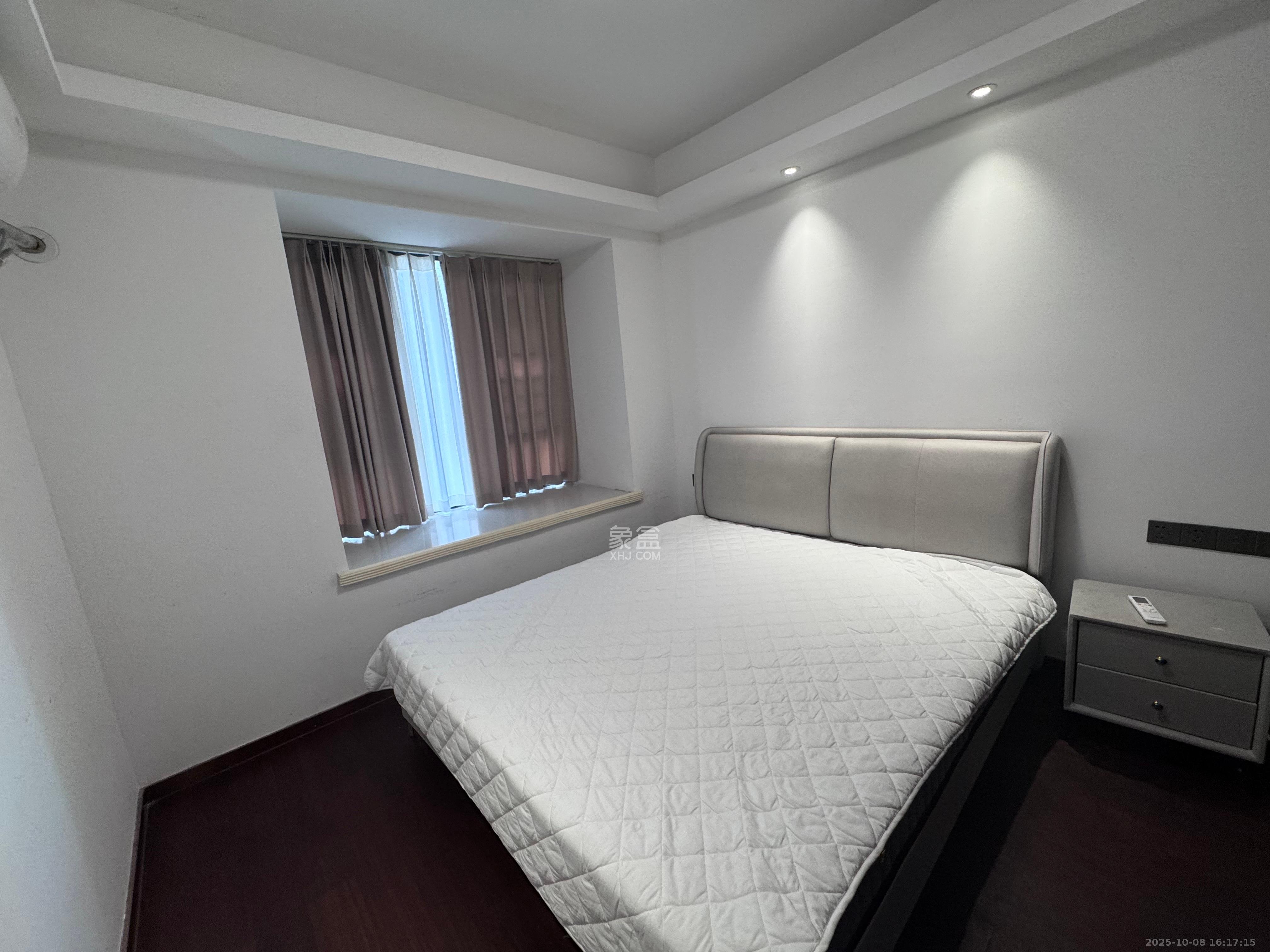 梅溪悦章 3室2厅2卫 3500.0元/月 梅溪悦章 3室2厅2卫 3500.0元/月室内图