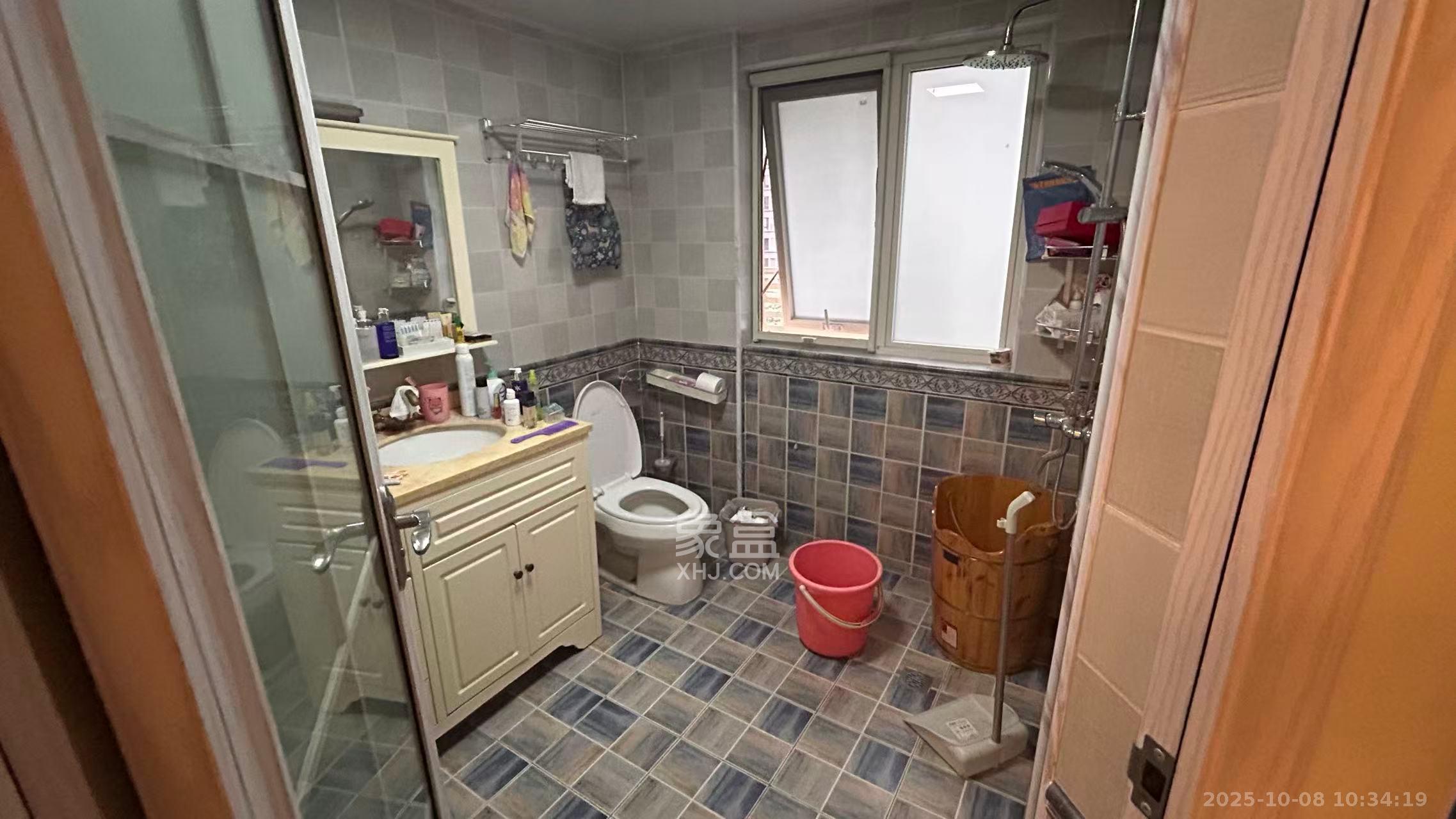 北辰三角洲E3区 3室2厅2卫 4500.0元/月 北辰三角洲E3区 3室2厅2卫 4500.0元/月室内图