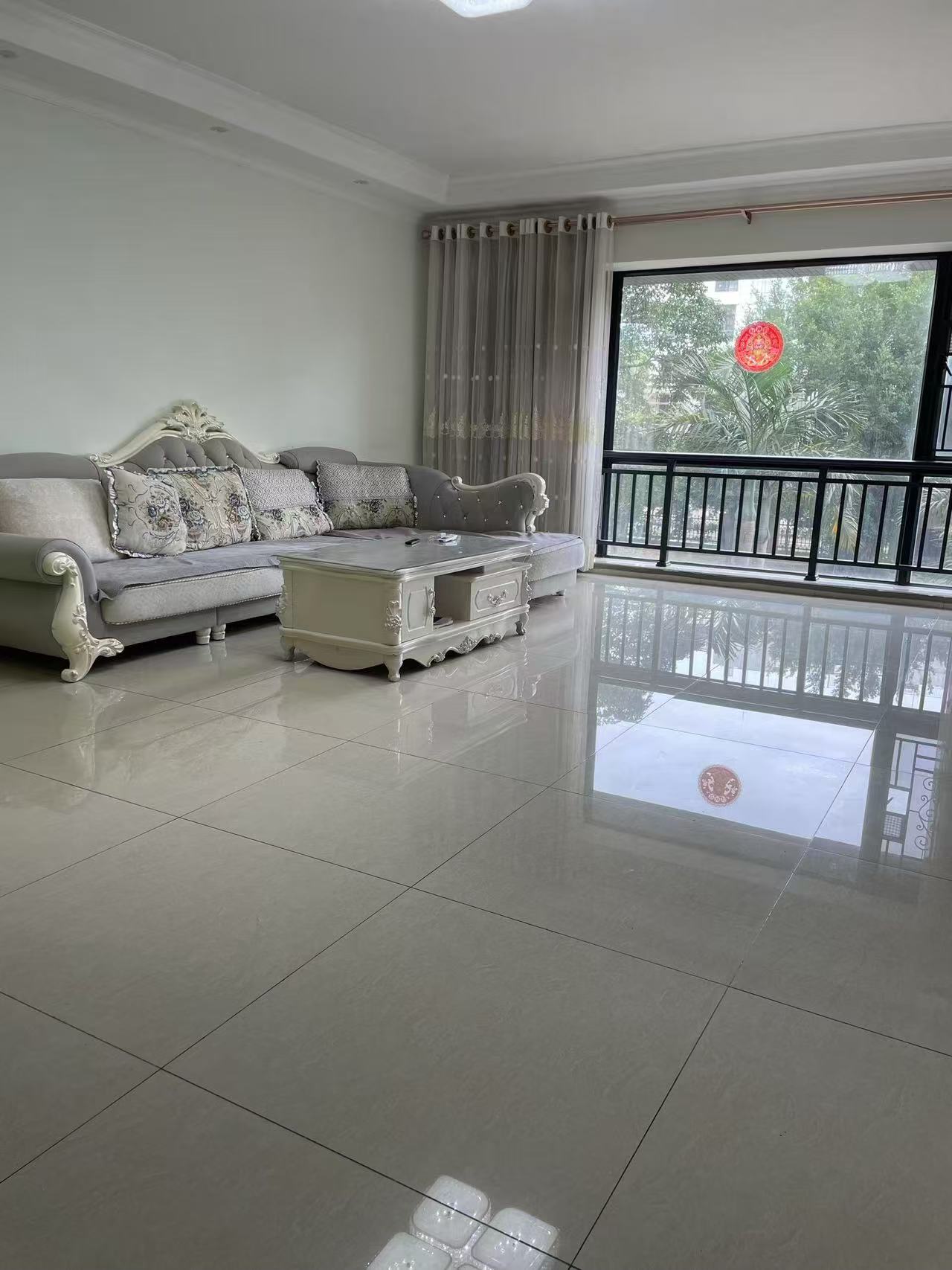 蓝城印象 4室2厅2卫 6500.0元/月 蓝城印象 4室2厅2卫 6500.0元/月室内图