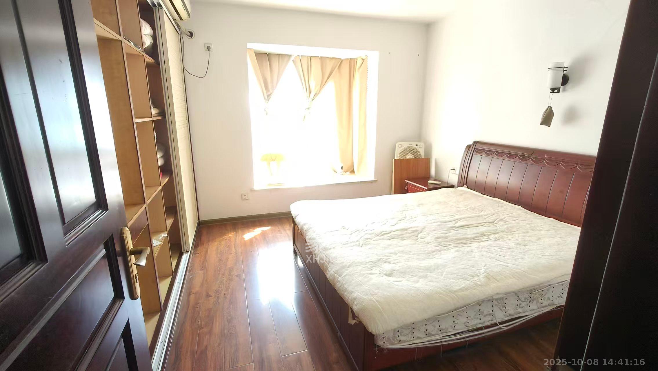 海利科院佳园  3室2厅2卫    1800.0元/月 海利科院佳园  3室2厅2卫    1800.0元/月室内图