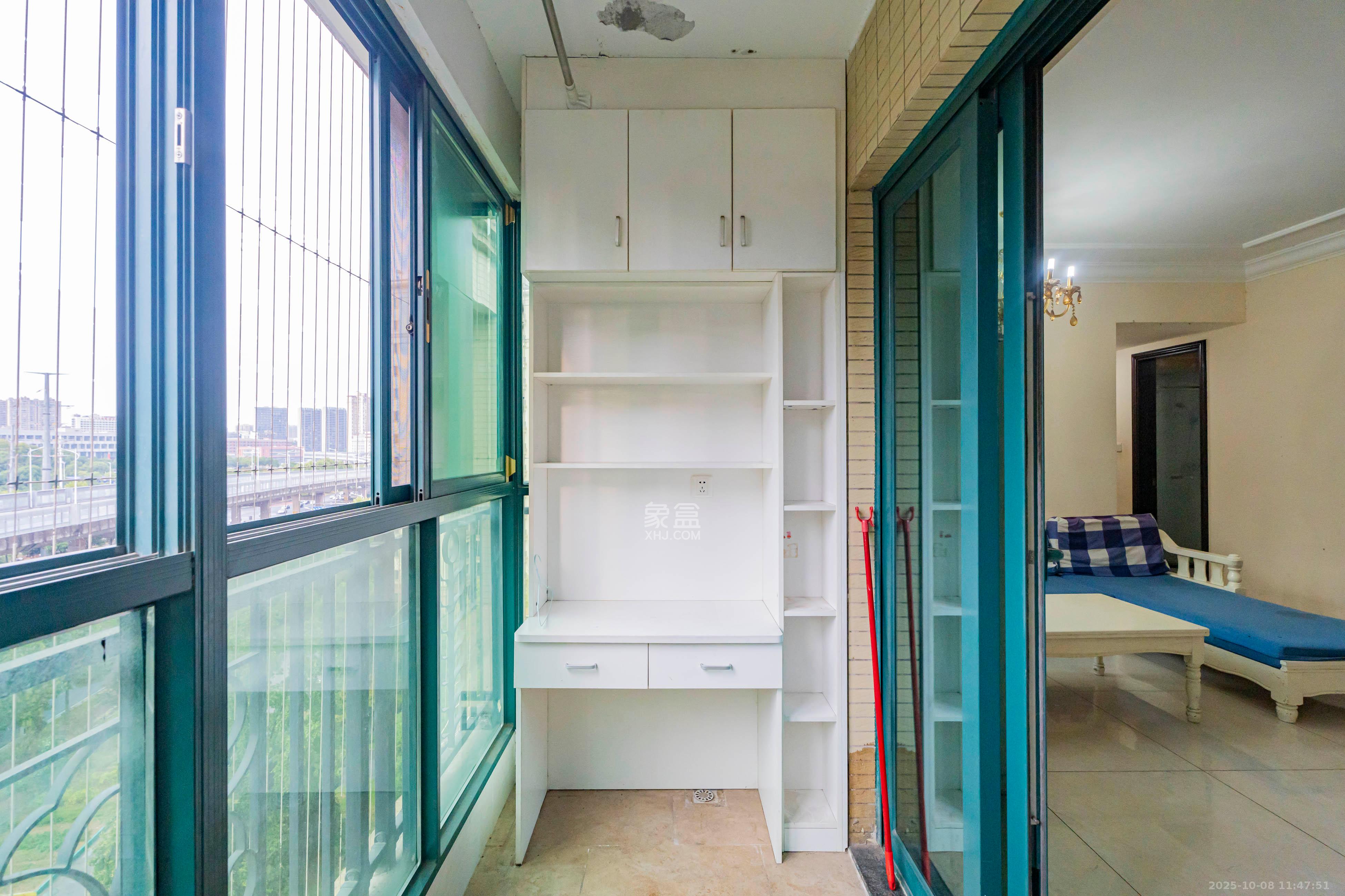 恒大雅苑  3室2厅2卫    2200.0元/月 恒大雅苑  3室2厅2卫    2200.0元/月室内图