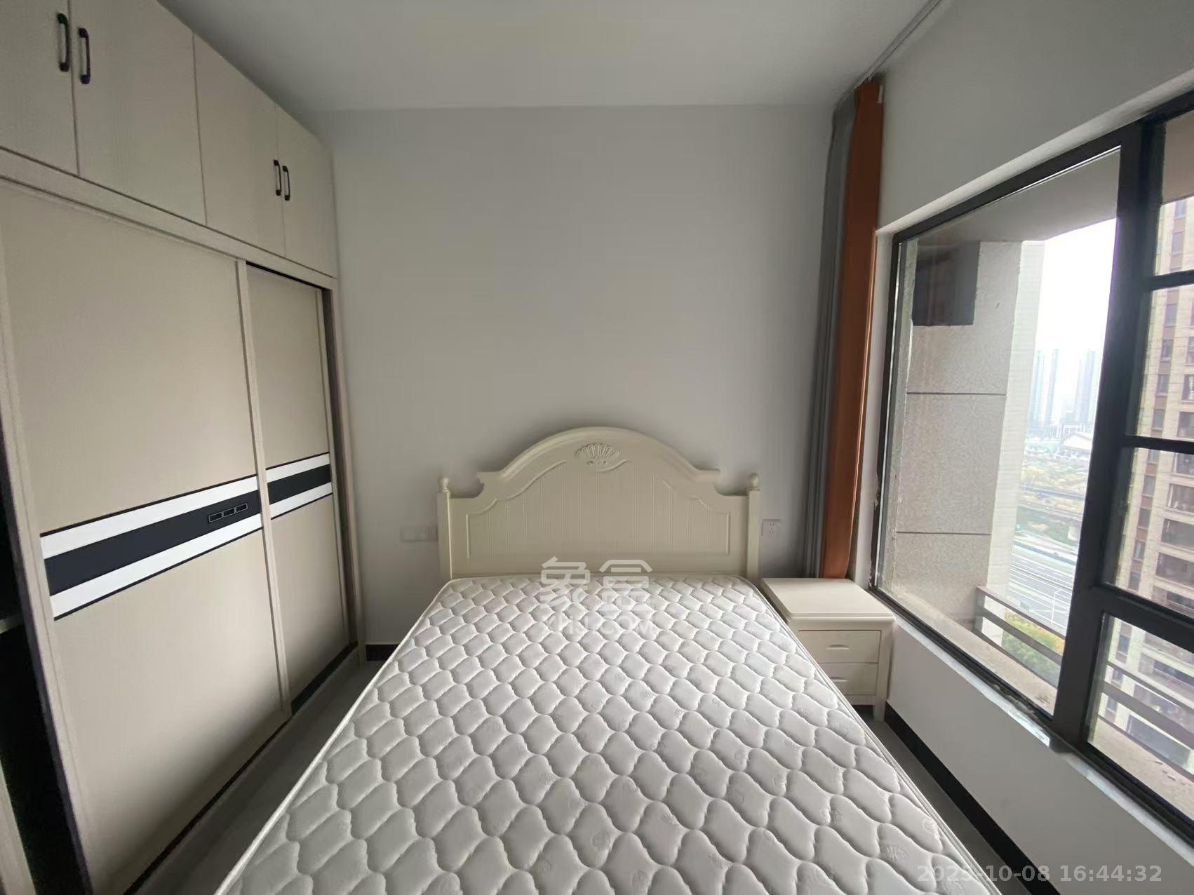 阳光城尚东湾愉景苑 4室2厅2卫 2800.0元/月 阳光城尚东湾愉景苑 4室2厅2卫 2800.0元/月室内图