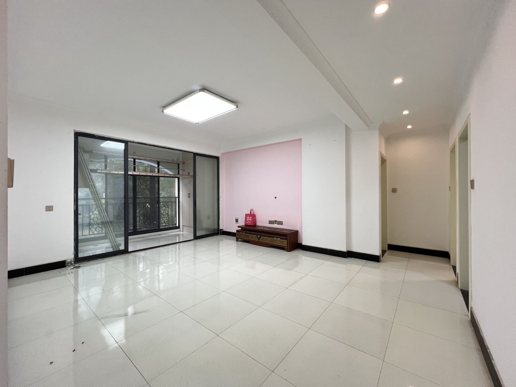 中核缇香名苑  3室2厅2卫    54.8万 中核缇香名苑  3室2厅2卫    54.8万